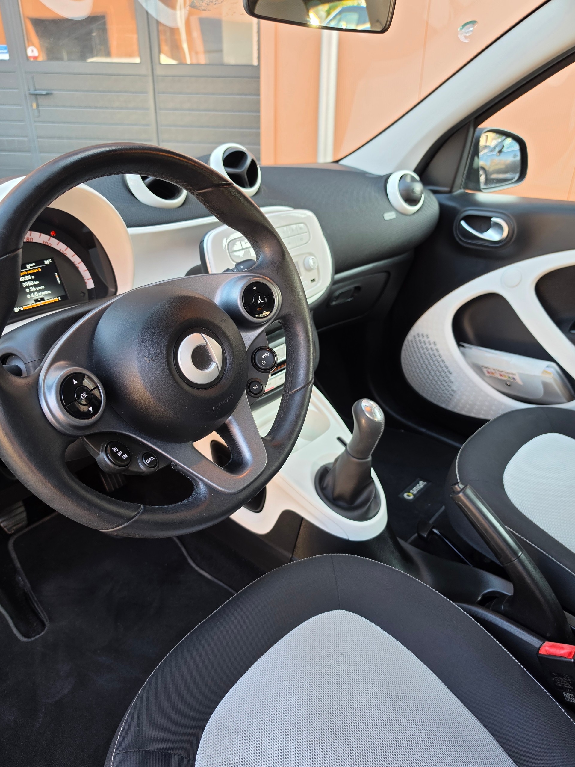 SMART forfour passion twinmatic-image-10