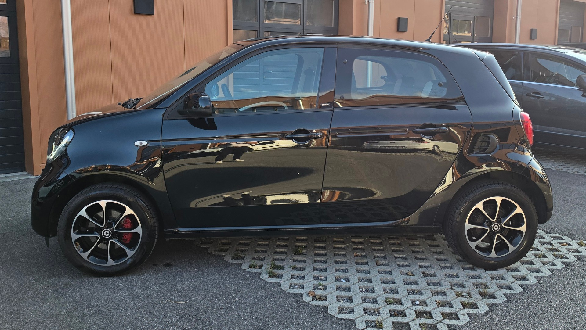 SMART forfour passion twinmatic-image-1