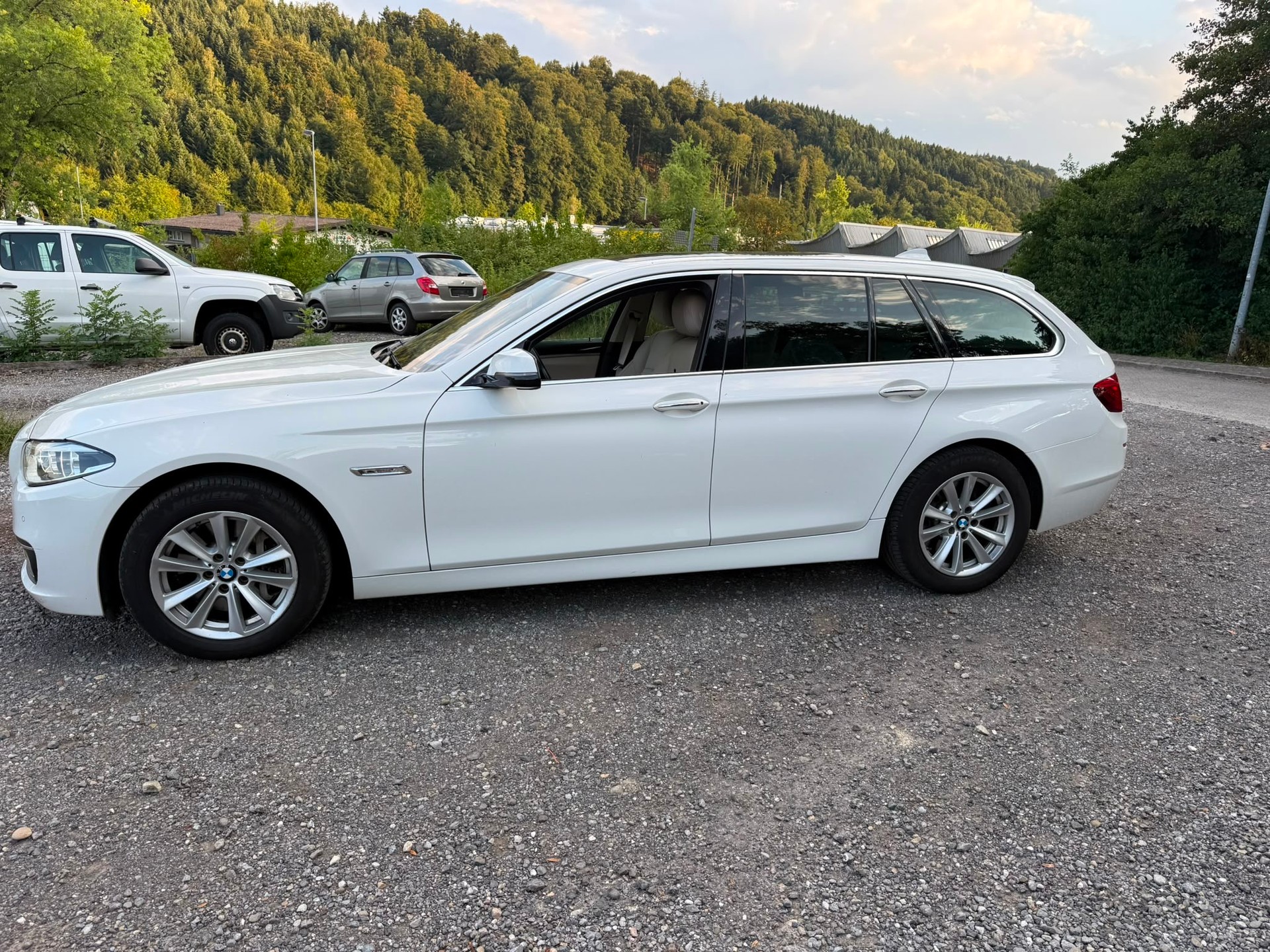 BMW 530d Touring xDrive Steptronic-image-2
