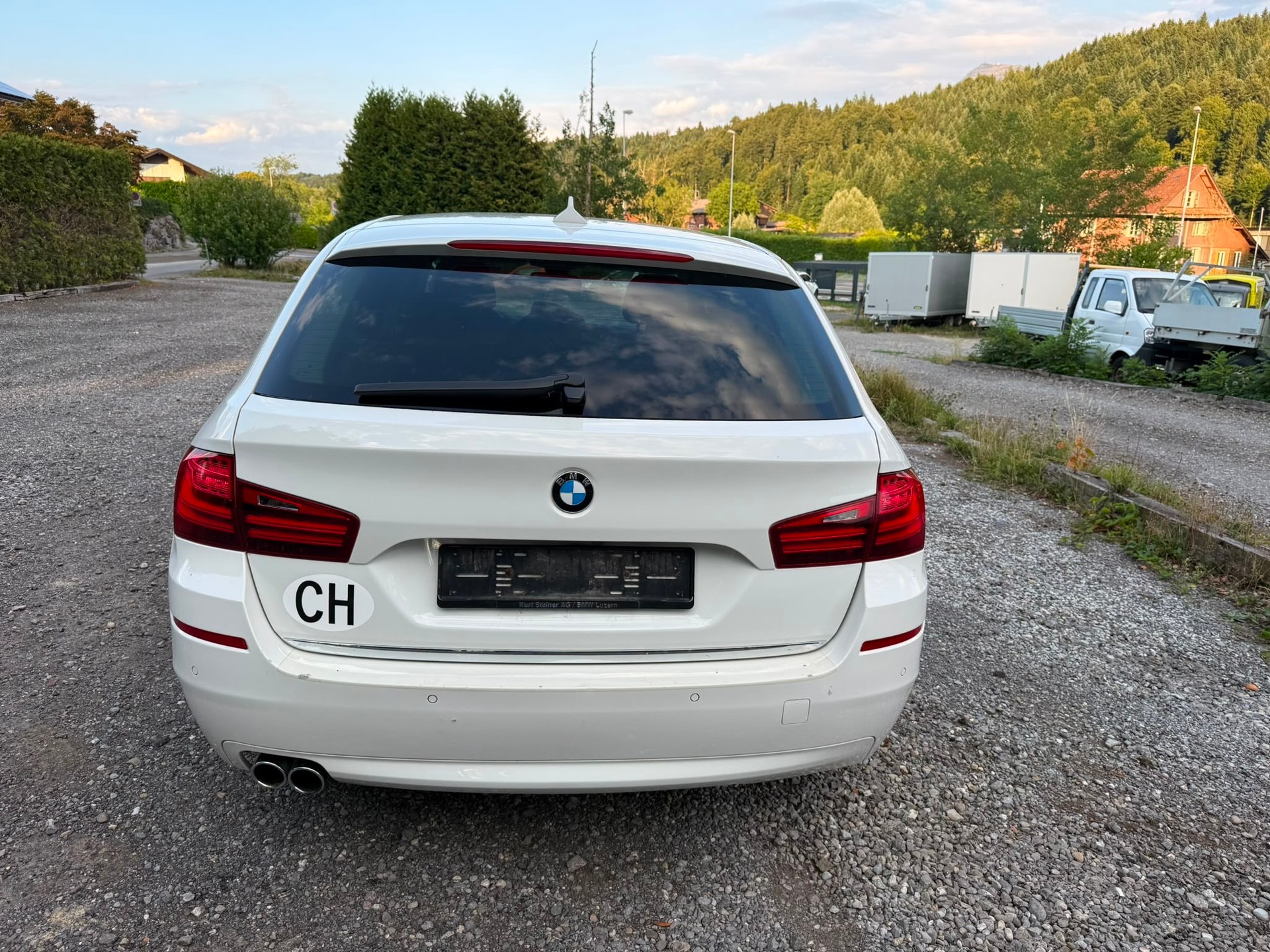 BMW 530d Touring xDrive Steptronic-image-3