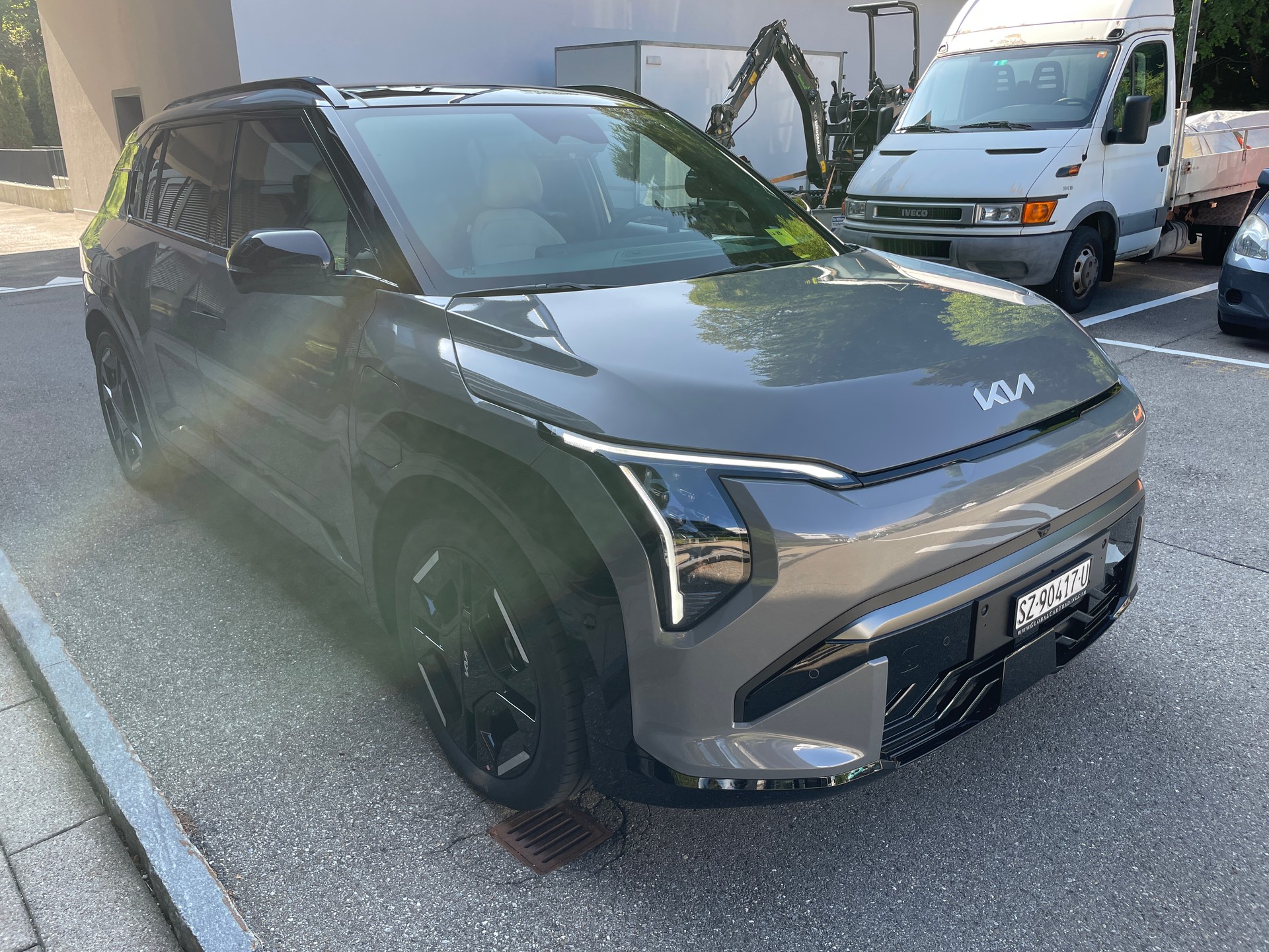 KIA KIA EV3 81,4 kWh GT-Line mit GT-Line Pack, Panoramadach, V2L, AHK (MODELL 26)-image-6