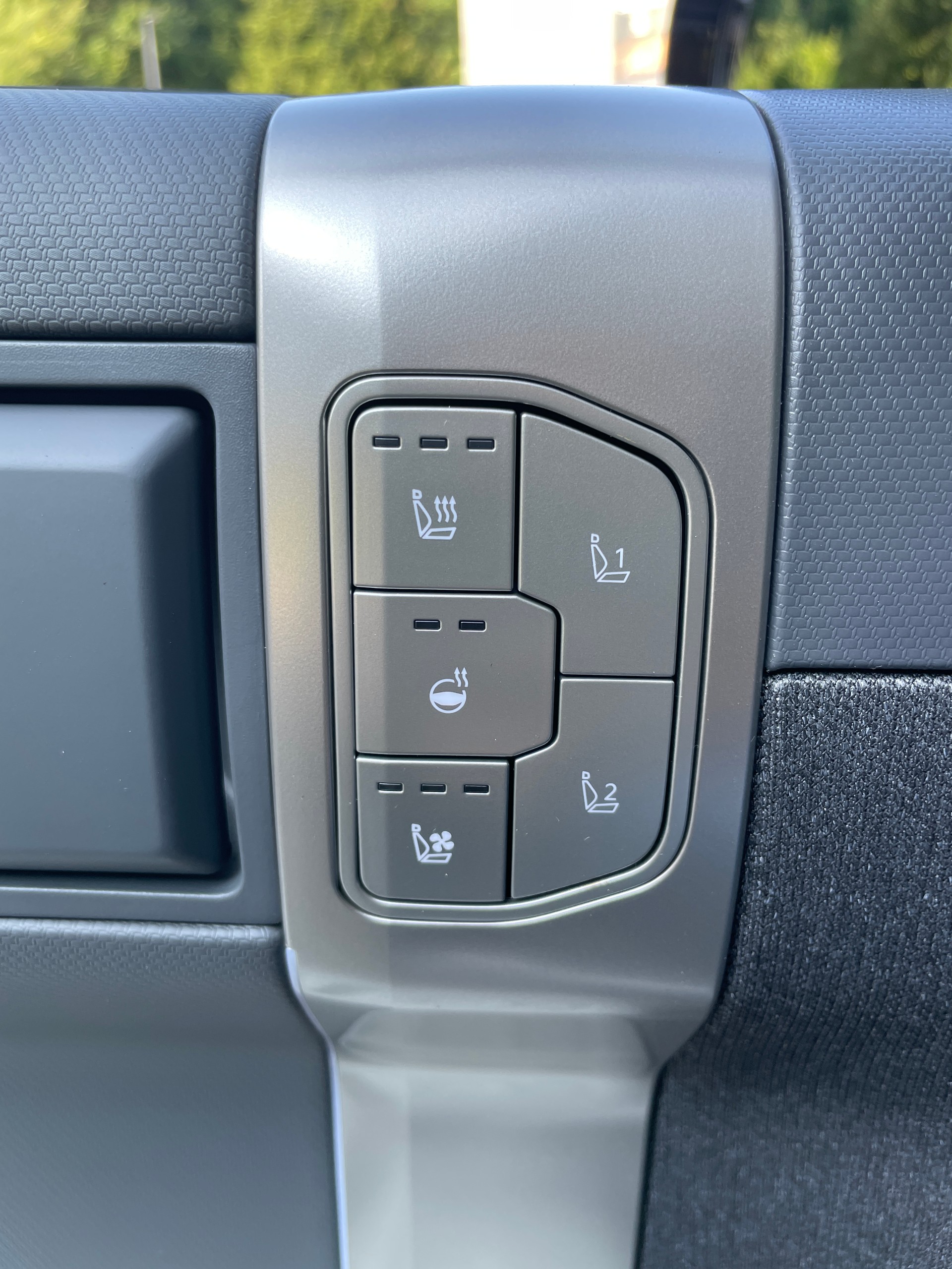 KIA KIA EV3 81,4 kWh GT-Line mit GT-Line Pack, Panoramadach, V2L, AHK (MODELL 26)-image-18