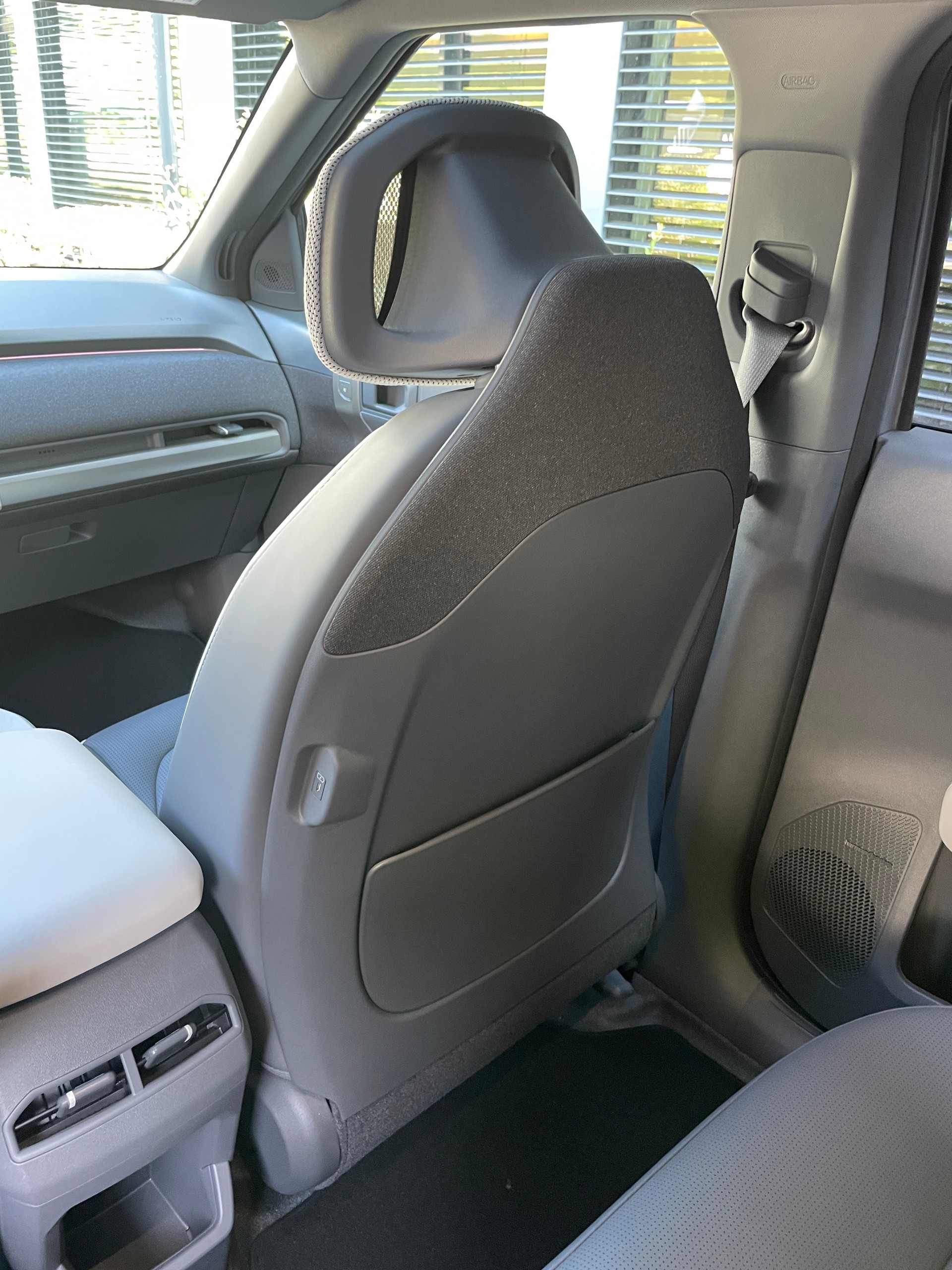 KIA KIA EV3 81,4 kWh GT-Line mit GT-Line Pack, Panoramadach, V2L, AHK (MODELL 26)-image-16