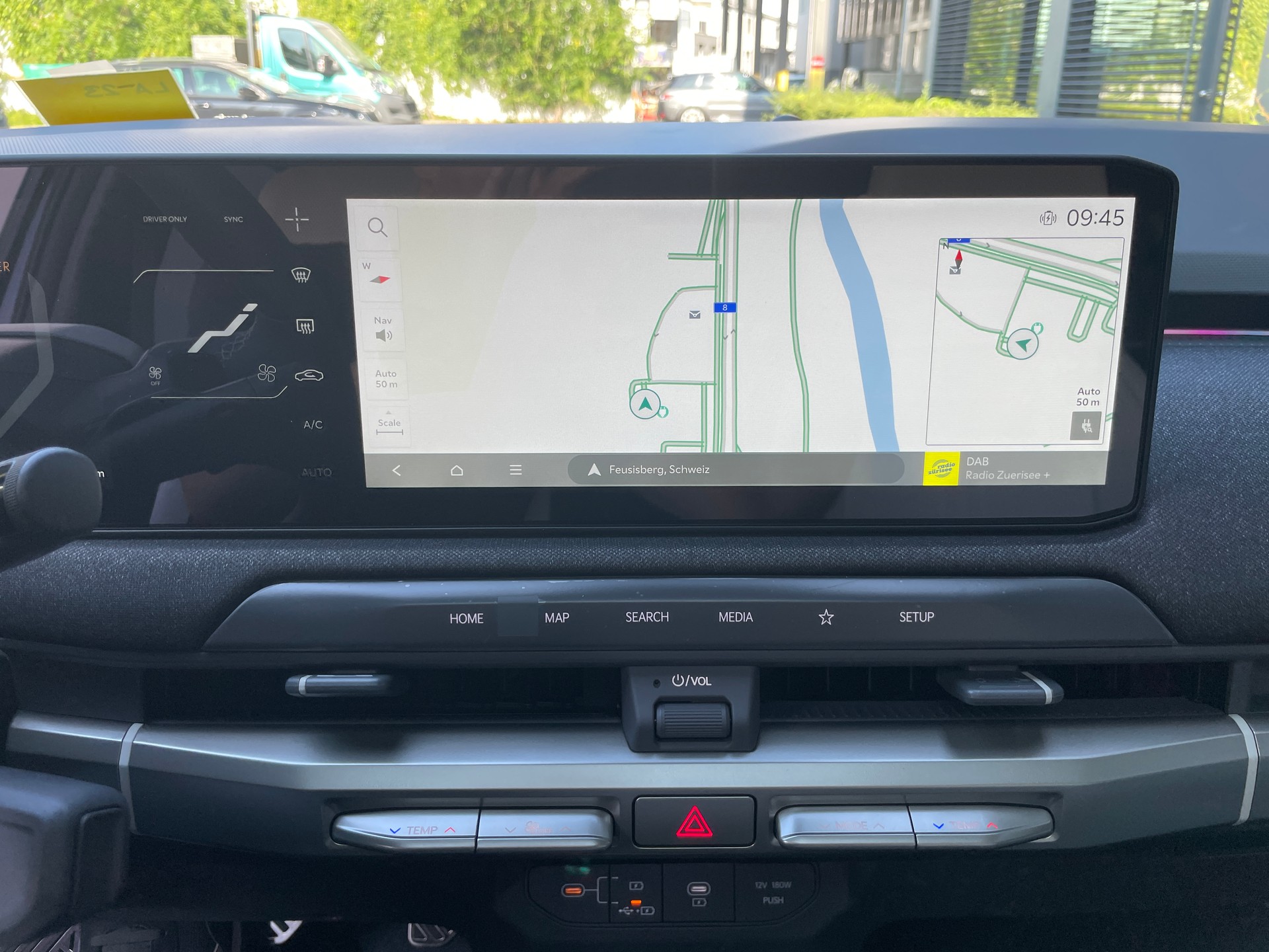 KIA KIA EV3 81,4 kWh GT-Line mit GT-Line Pack, Panoramadach, V2L, AHK (MODELL 26)-image-21