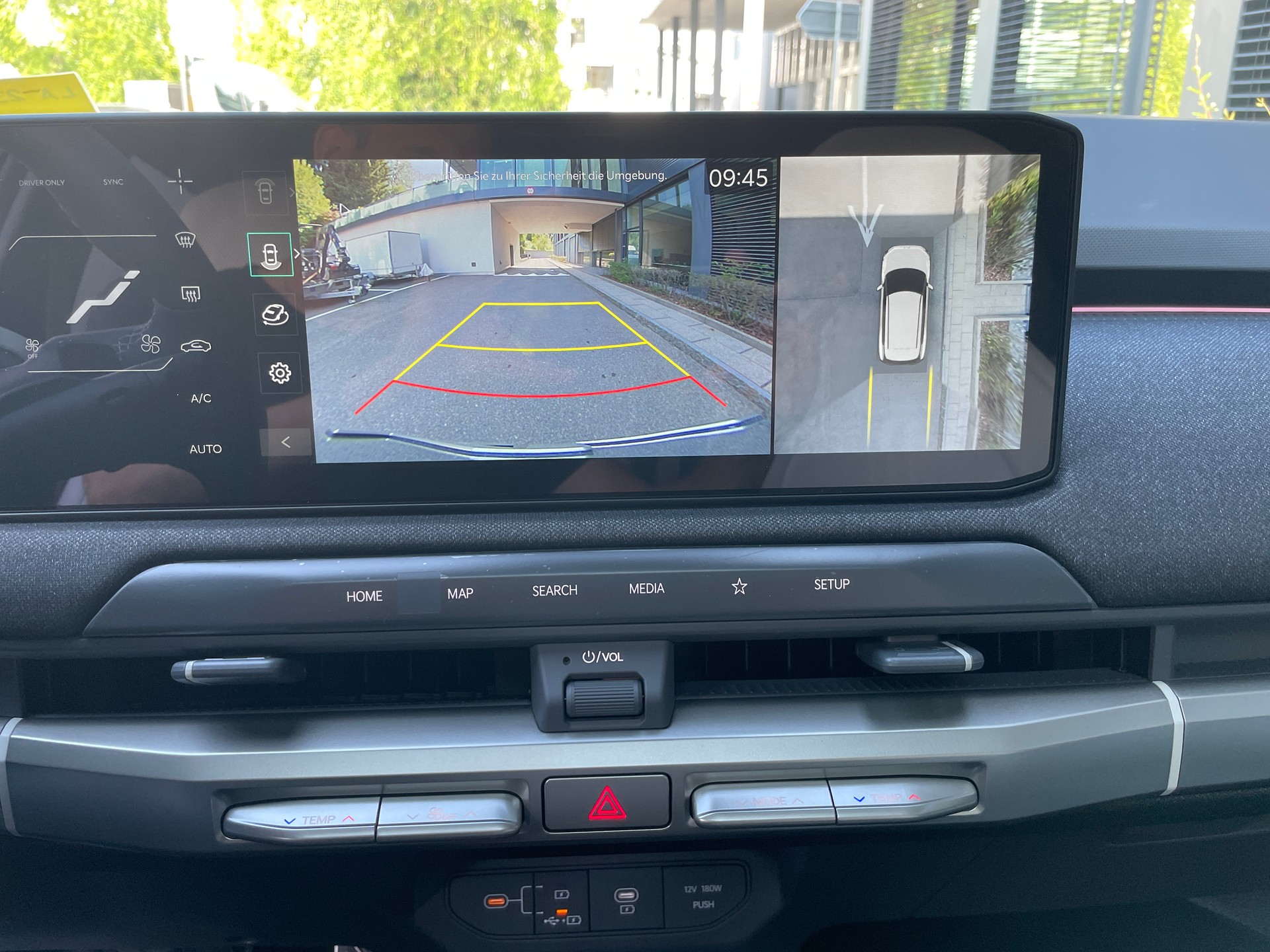 KIA KIA EV3 81,4 kWh GT-Line mit GT-Line Pack, Panoramadach, V2L, AHK (MODELL 26)-image-22