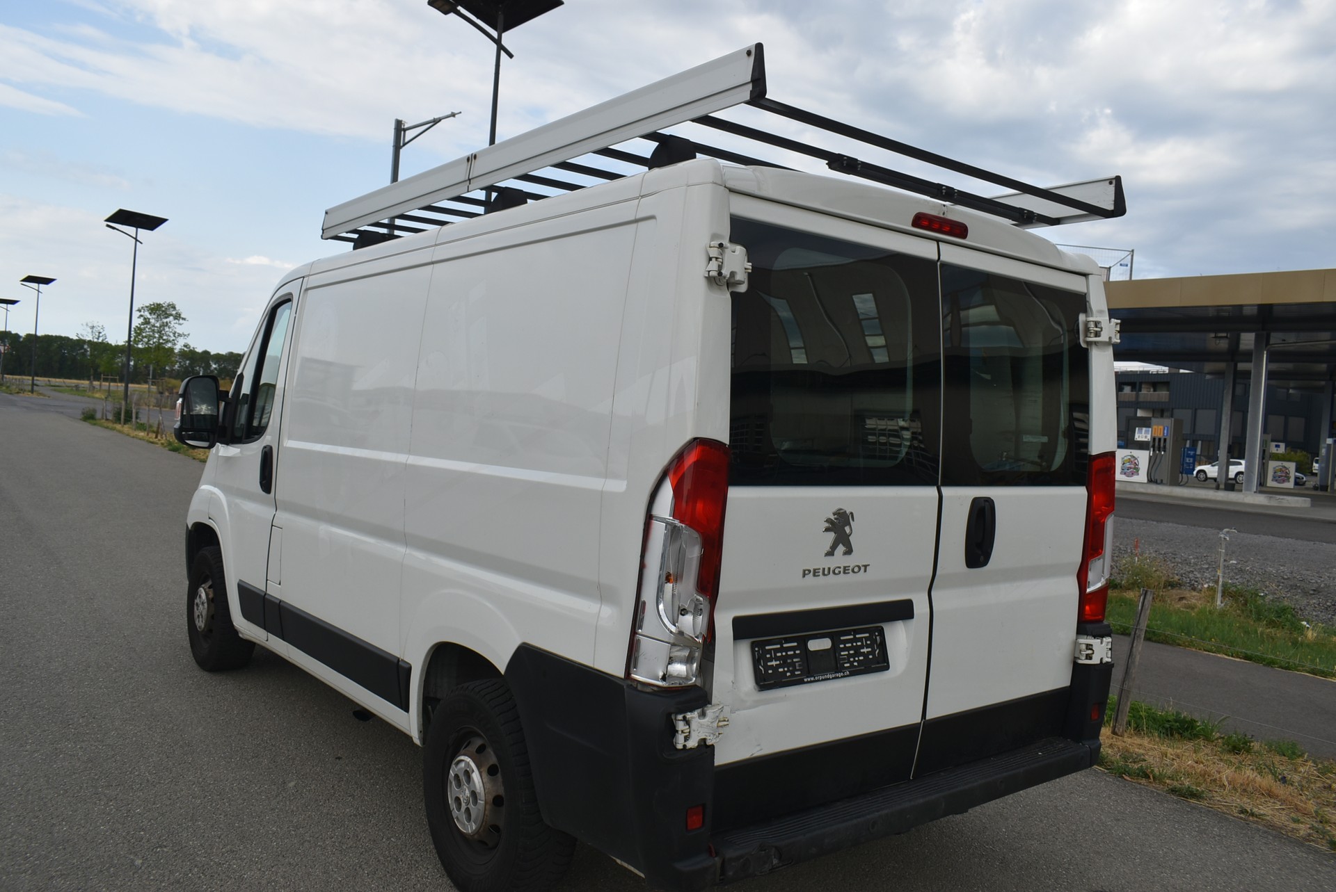 PEUGEOT Boxer 2.2 HDI 333 Active L1H1-image-11