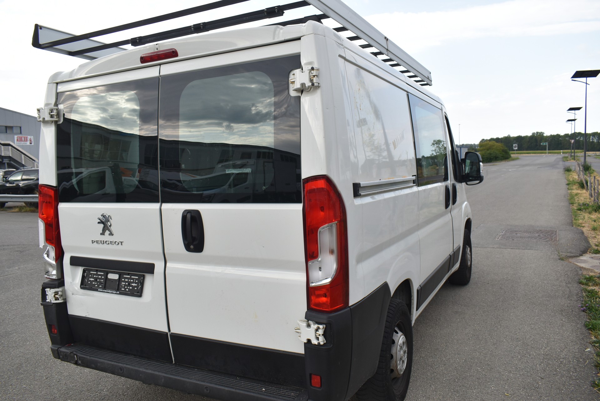 PEUGEOT Boxer 2.2 HDI 333 Active L1H1-image-8