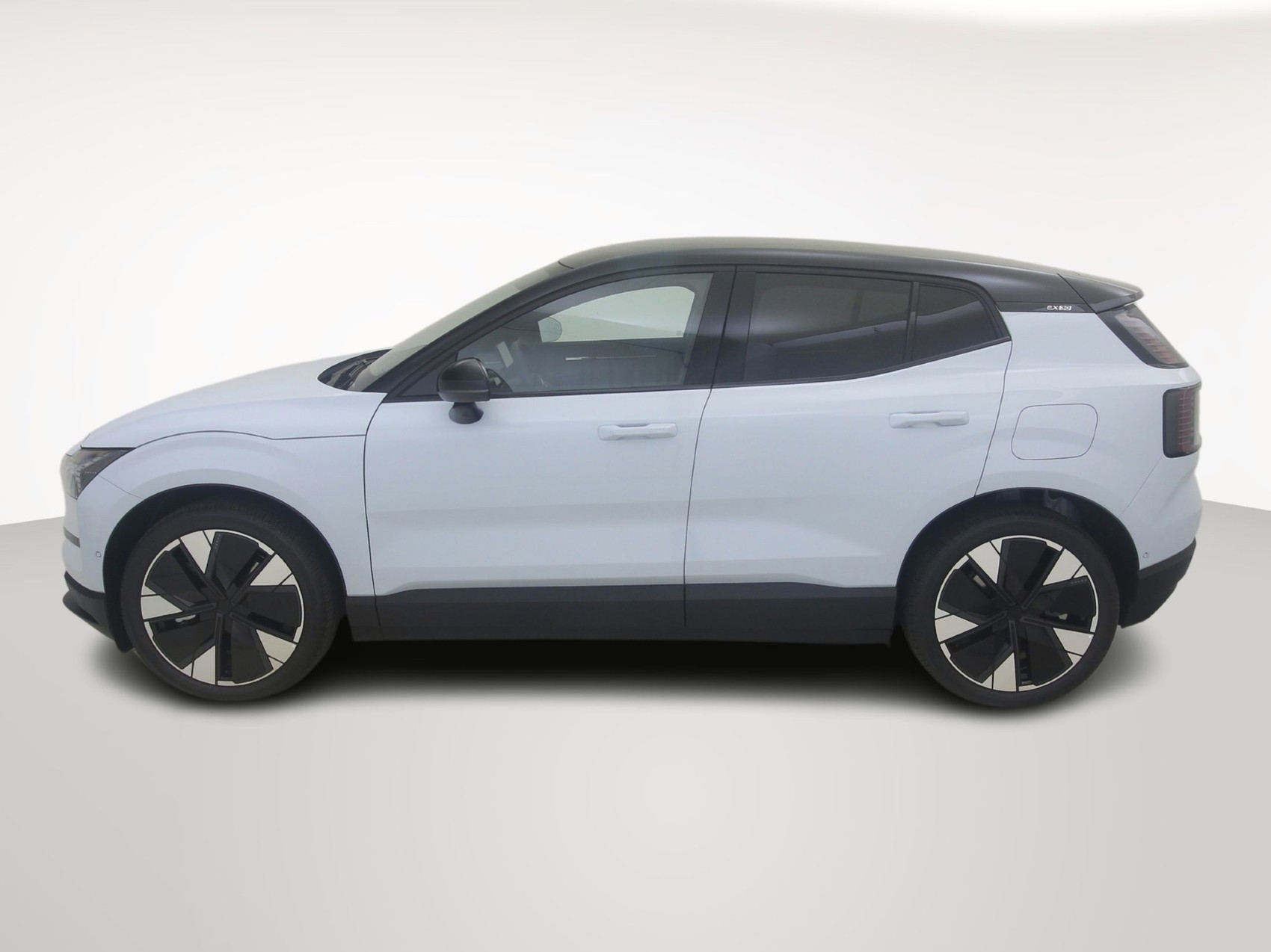 VOLVO EX 30 P8 Ultra AWD-image-1