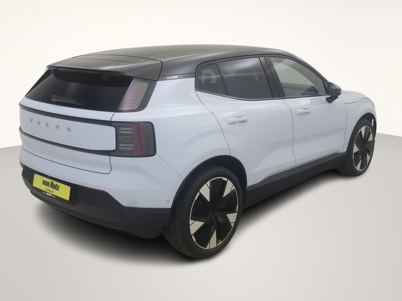 VOLVO EX 30 P8 Ultra AWD-image-4