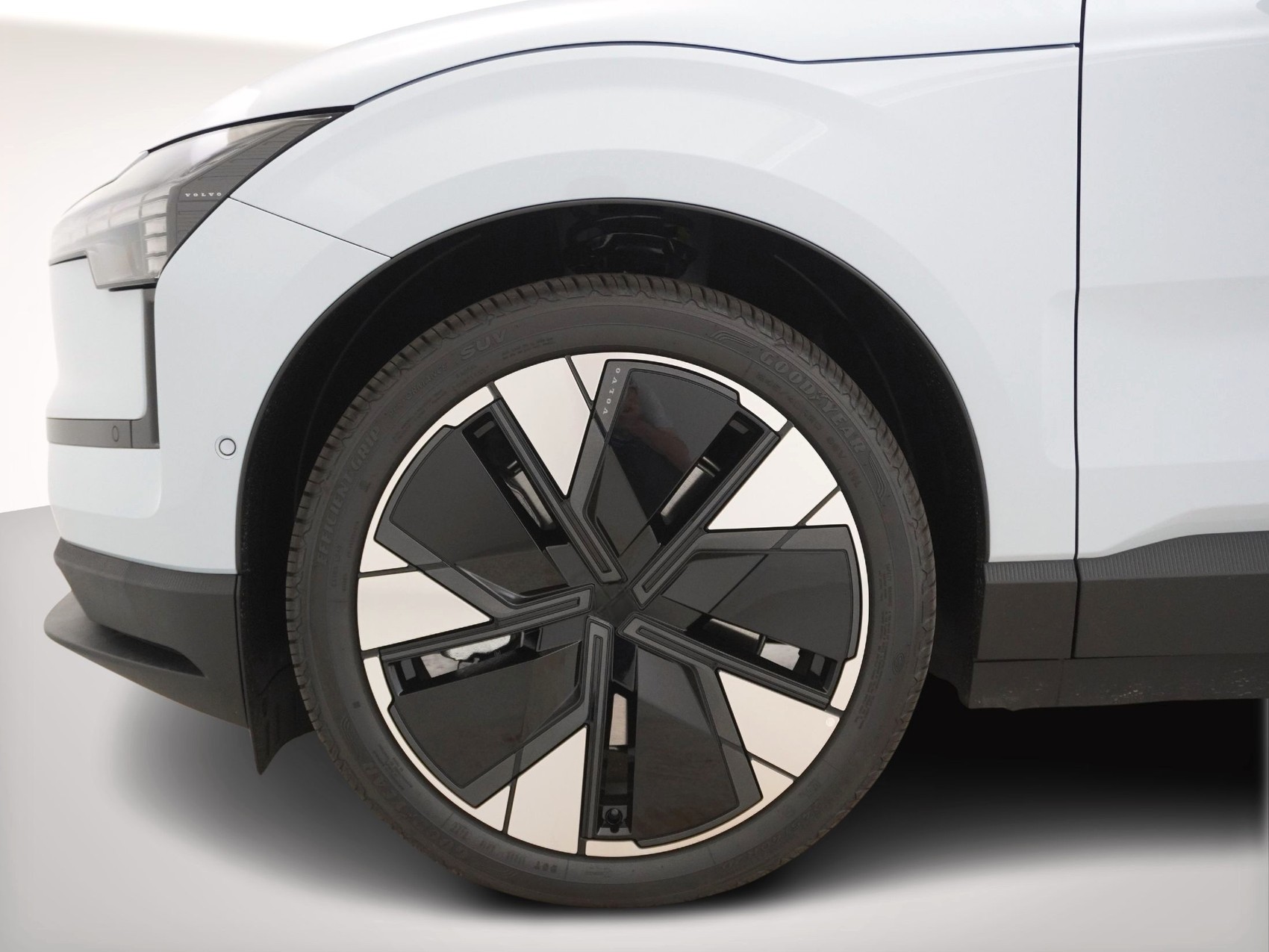VOLVO EX 30 P8 Ultra AWD-image-8