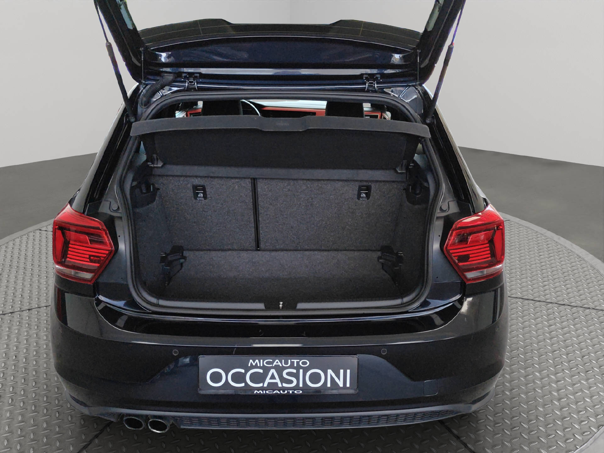 VW Polo 2.0 TSI GTI DSG-image-14