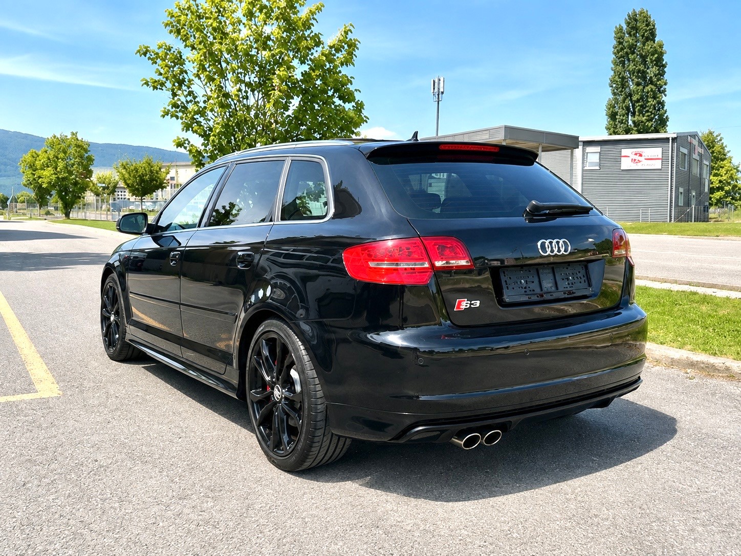AUDI S3 Sportback 2.0 TFSI quattro-image-7