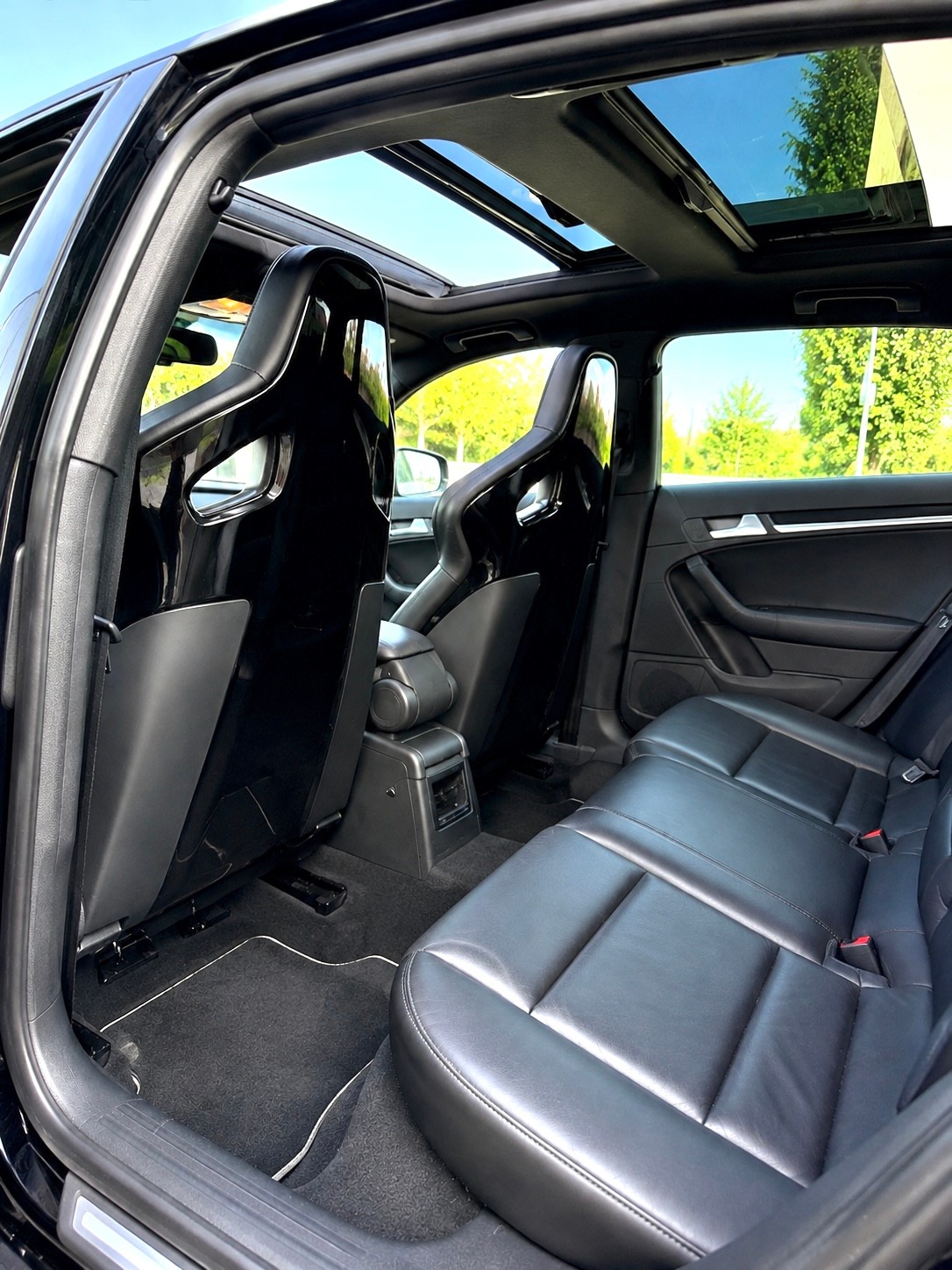 AUDI S3 Sportback 2.0 TFSI quattro-image-3