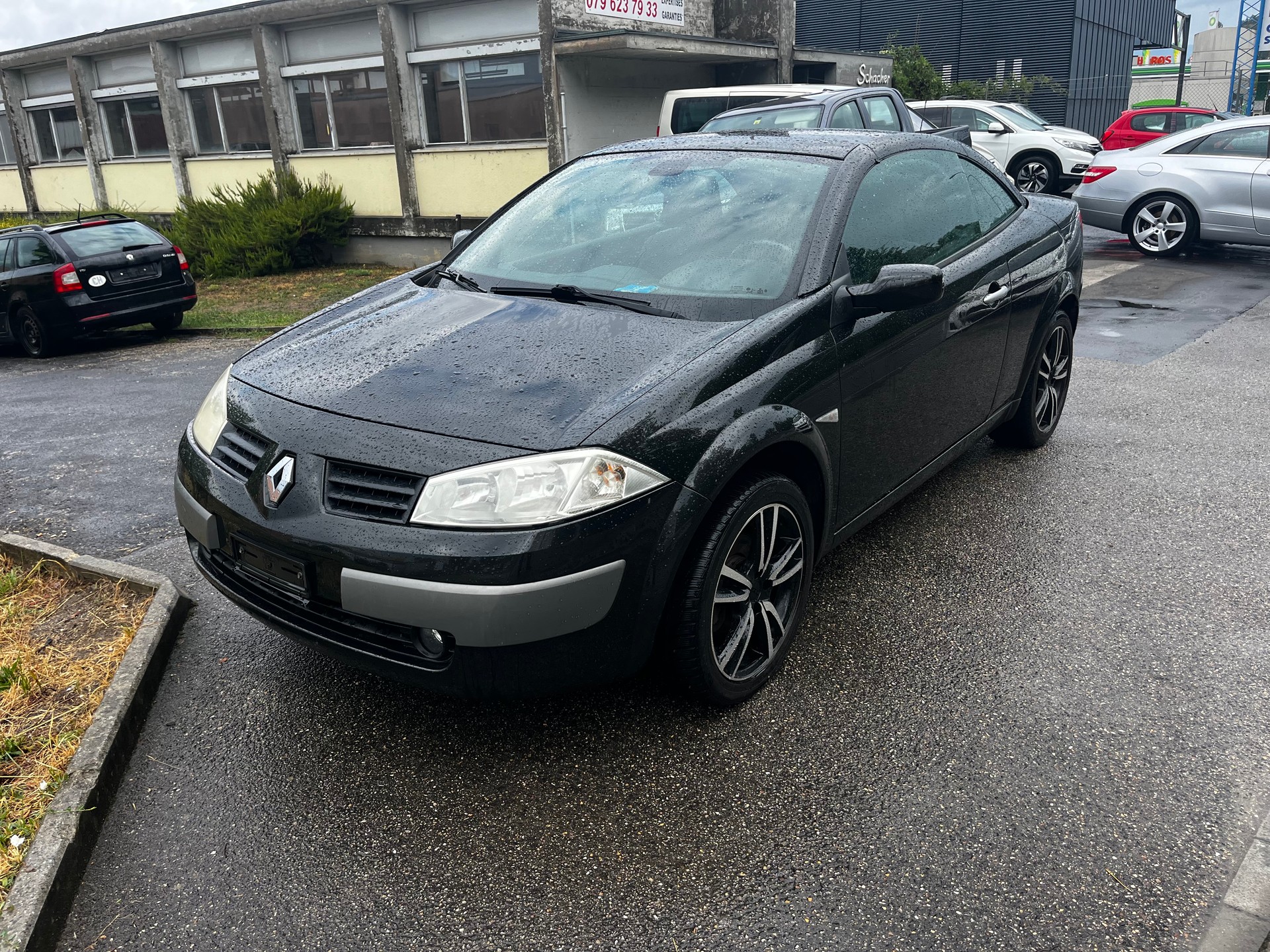 RENAULT MEGANE-image-5