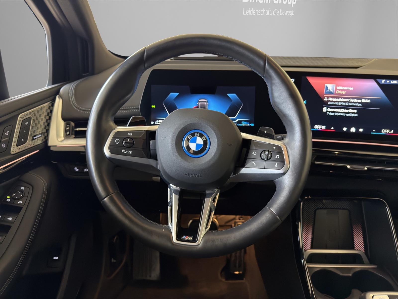 BMW 230e xDrive Active Tourer M-SportPaket-image-13
