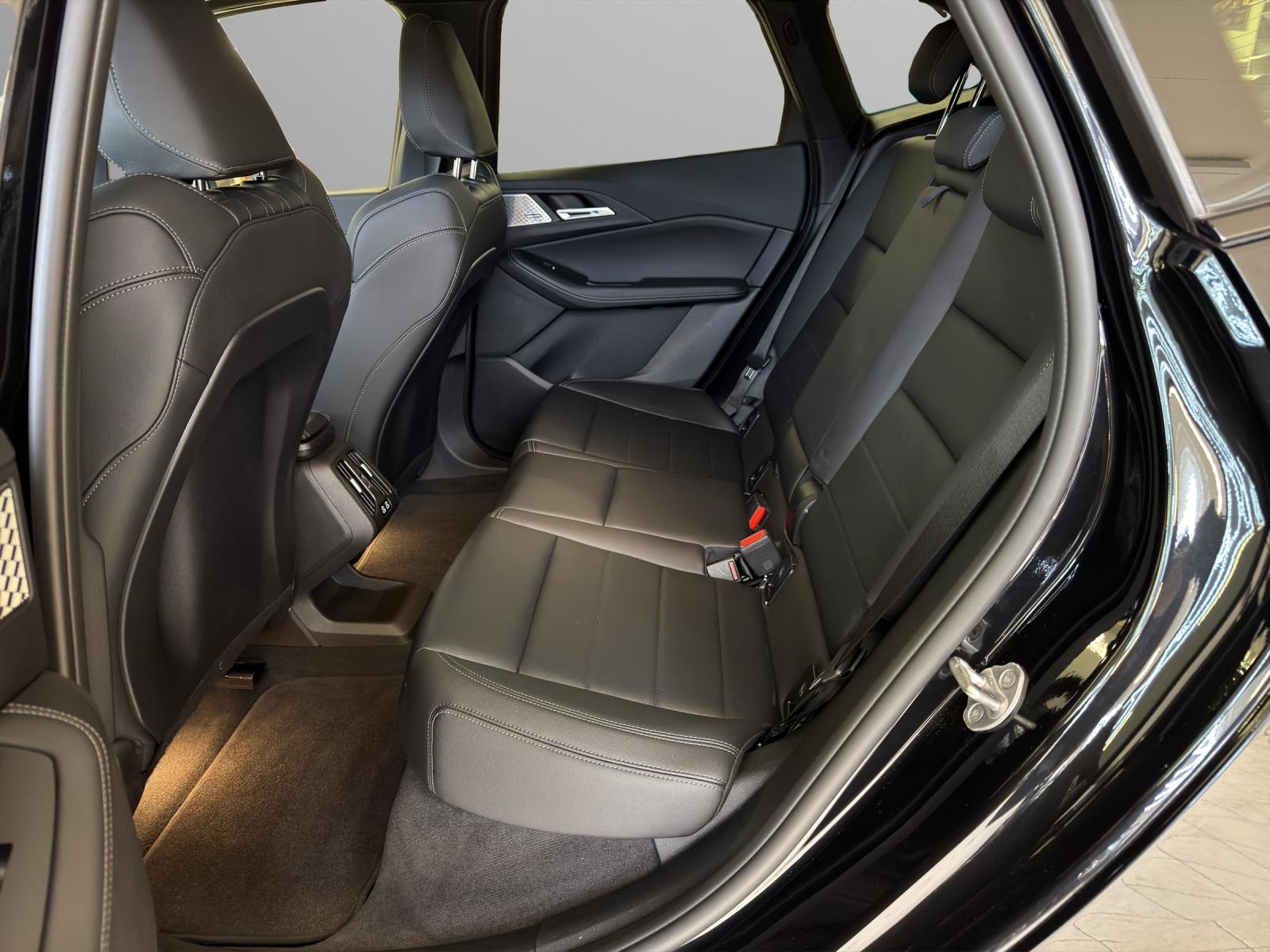 BMW 230e xDrive Active Tourer M-SportPaket-image-20