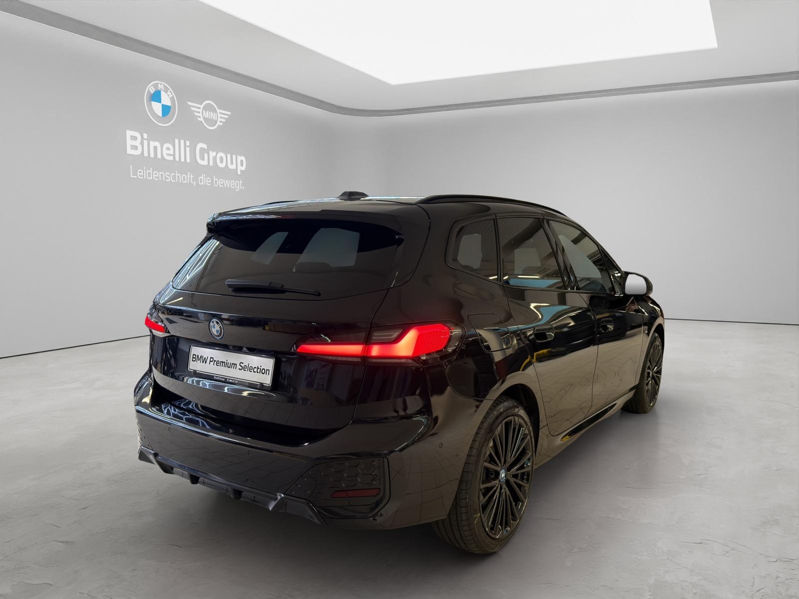 BMW 230e xDrive Active Tourer M-SportPaket-image-5