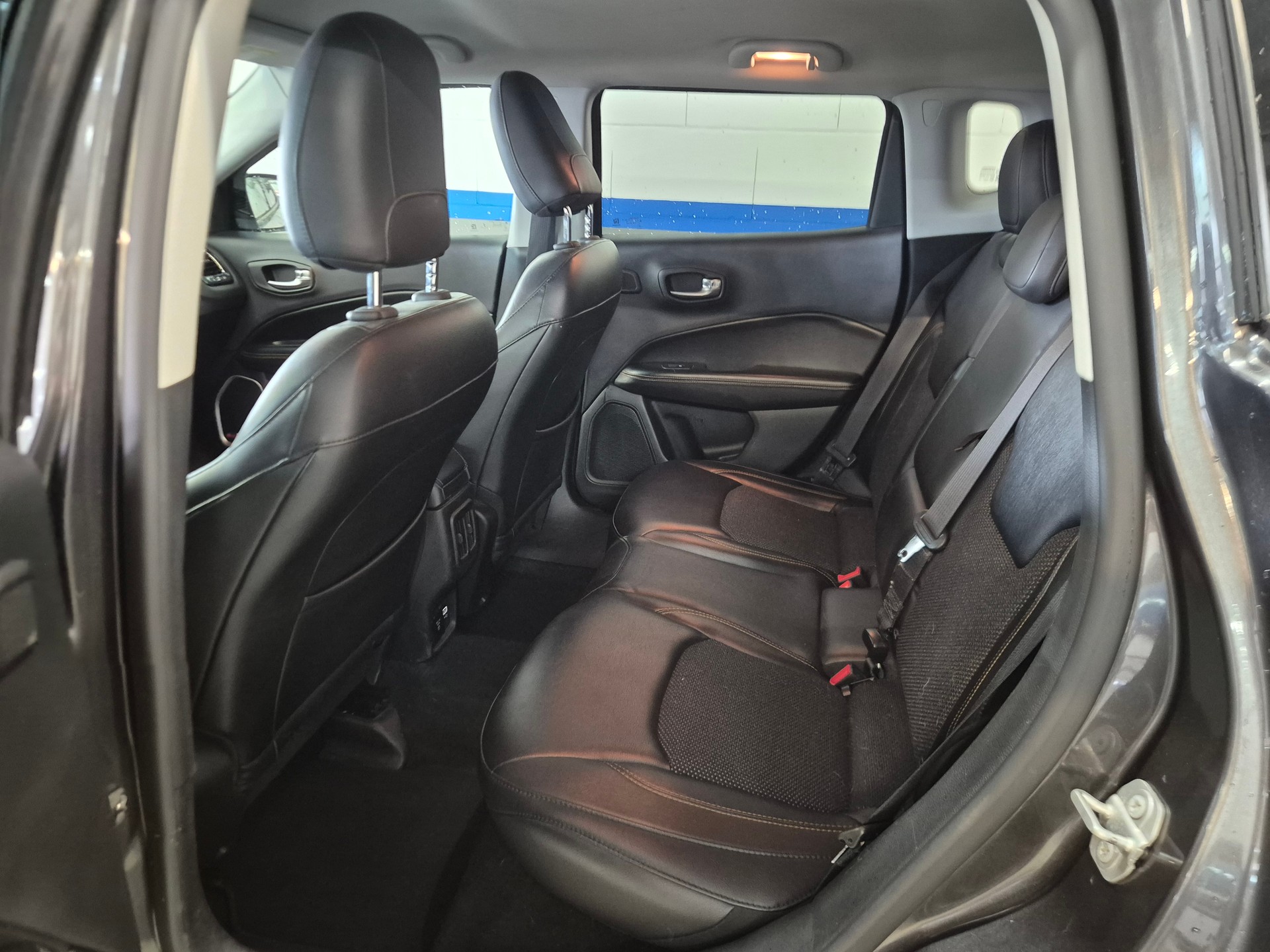 JEEP Compass 2.0CRD Opening Edition AWD 9ATX-image-13