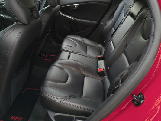 VOLVO V40 D3 Summum-image-8