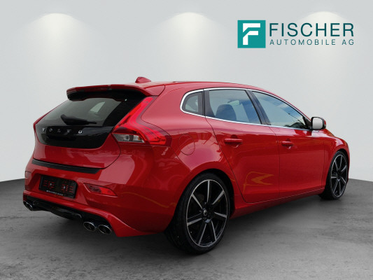 VOLVO V40 D3 Summum-image-1