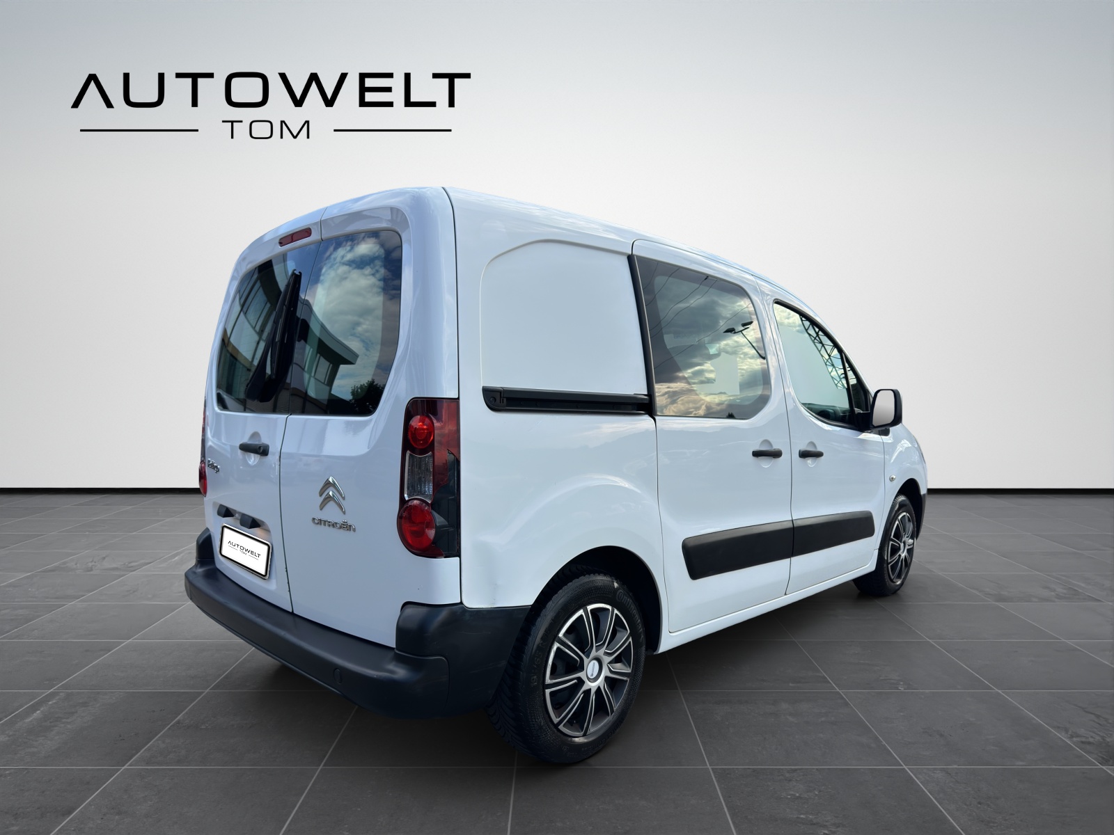 CITROEN Berlingo 1.6 HDi 90 Komfort 3Plätzer.. Halbautomat.. ab Platz..-image-4