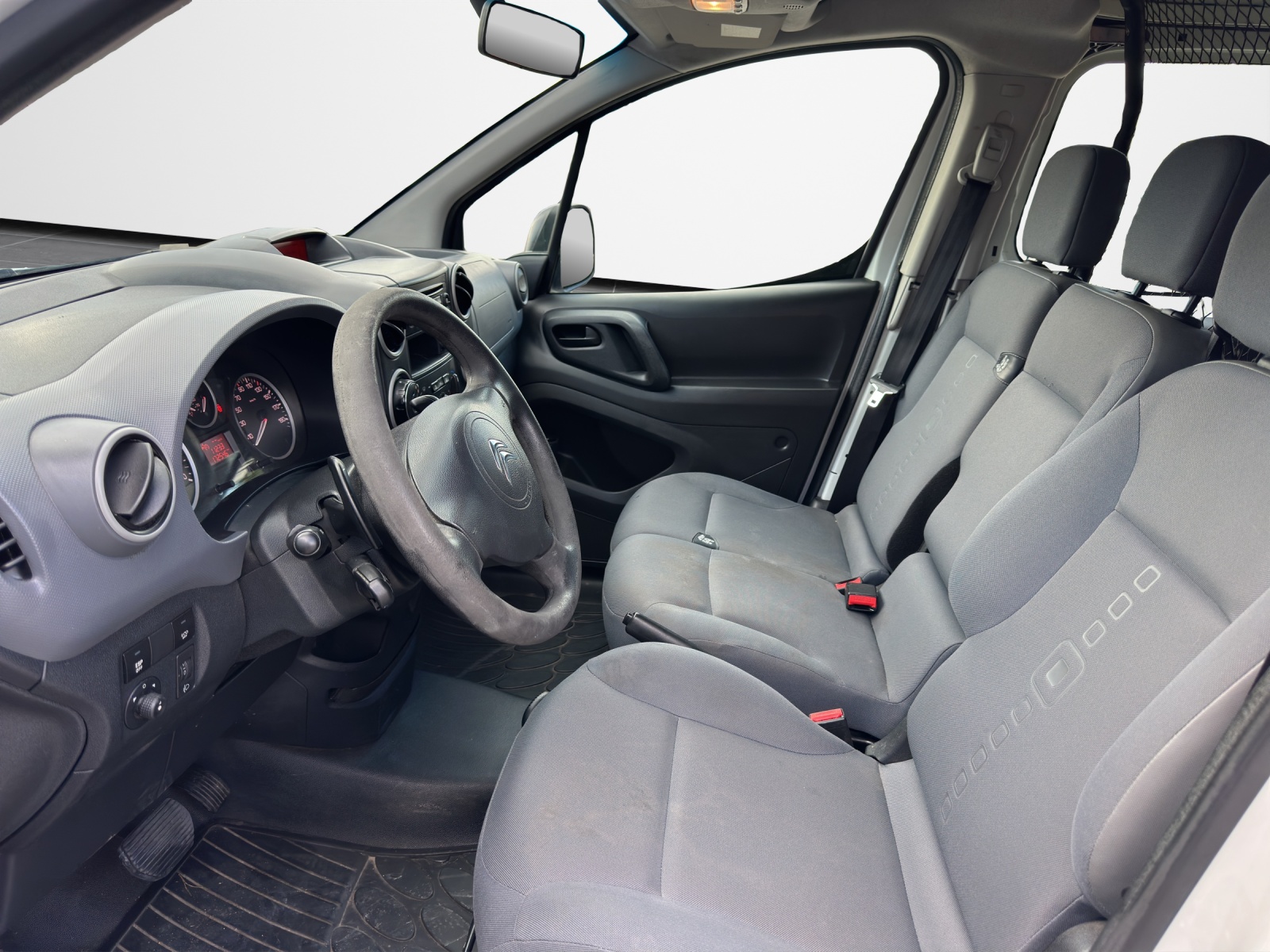 CITROEN Berlingo 1.6 HDi 90 Komfort 3Plätzer.. Halbautomat.. ab Platz..-image-8