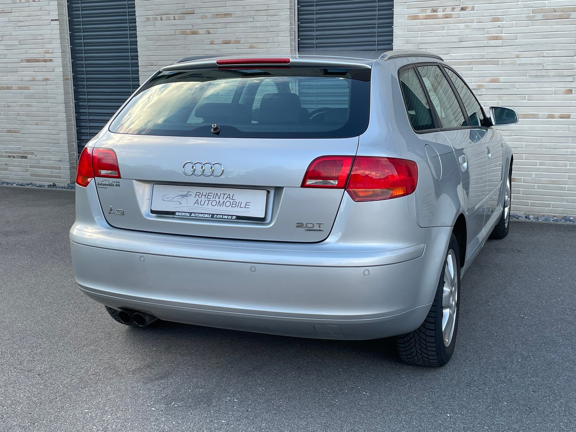 AUDI A3 Sportback 2.0 Turbo FSI Ambiente quattro-image-7