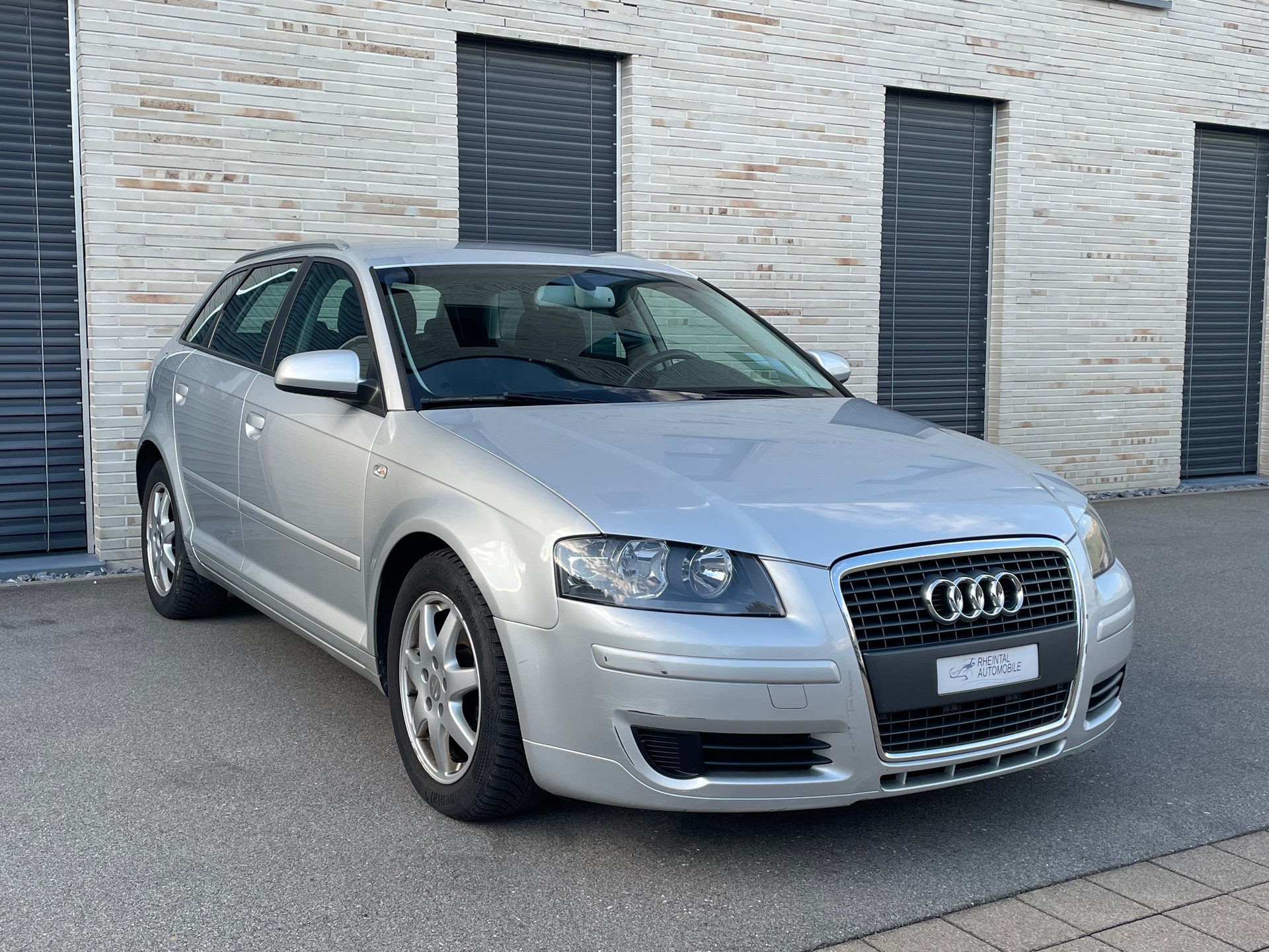 AUDI A3 Sportback 2.0 Turbo FSI Ambiente quattro-image-5