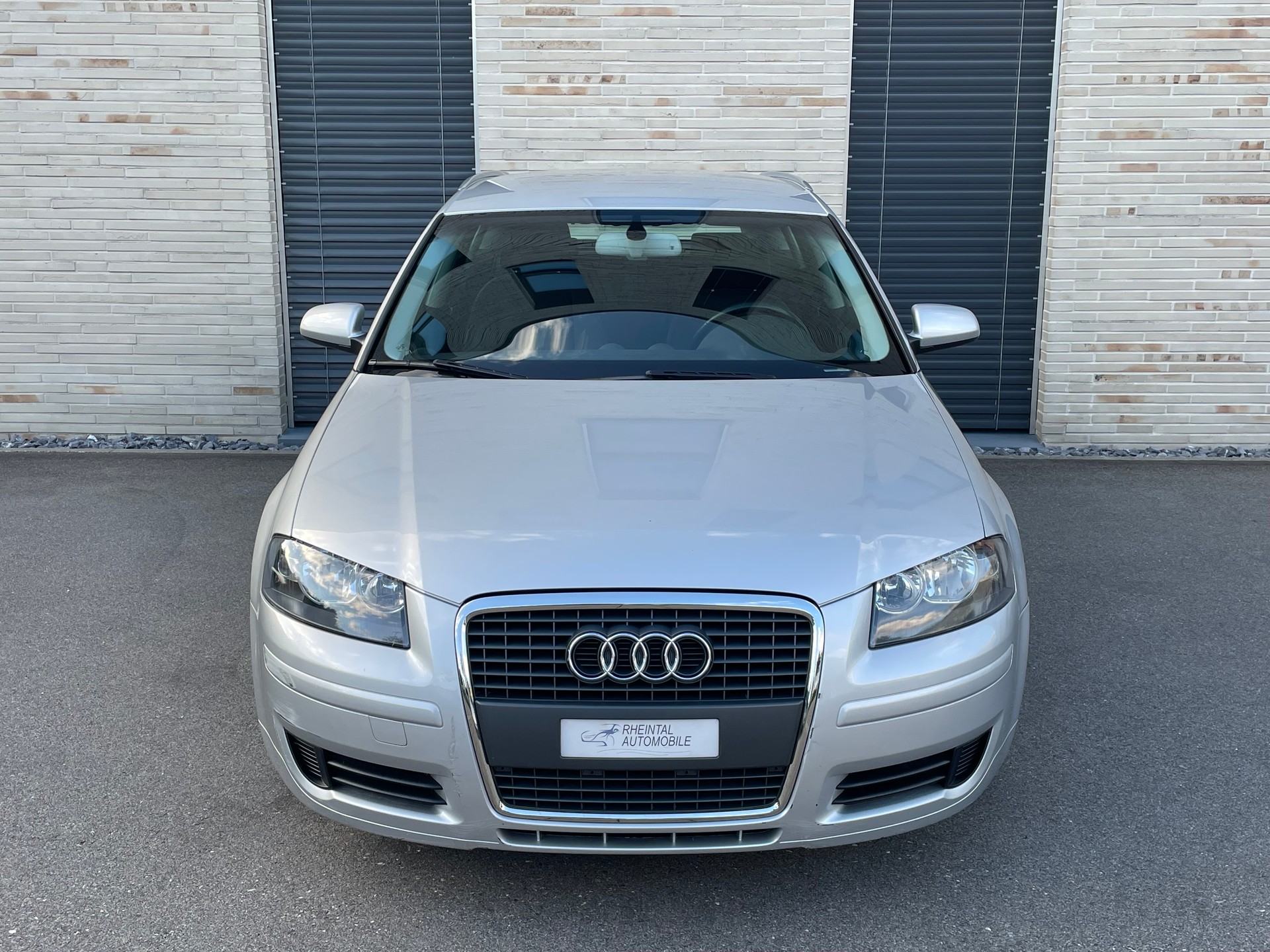 AUDI A3 Sportback 2.0 Turbo FSI Ambiente quattro-image-3