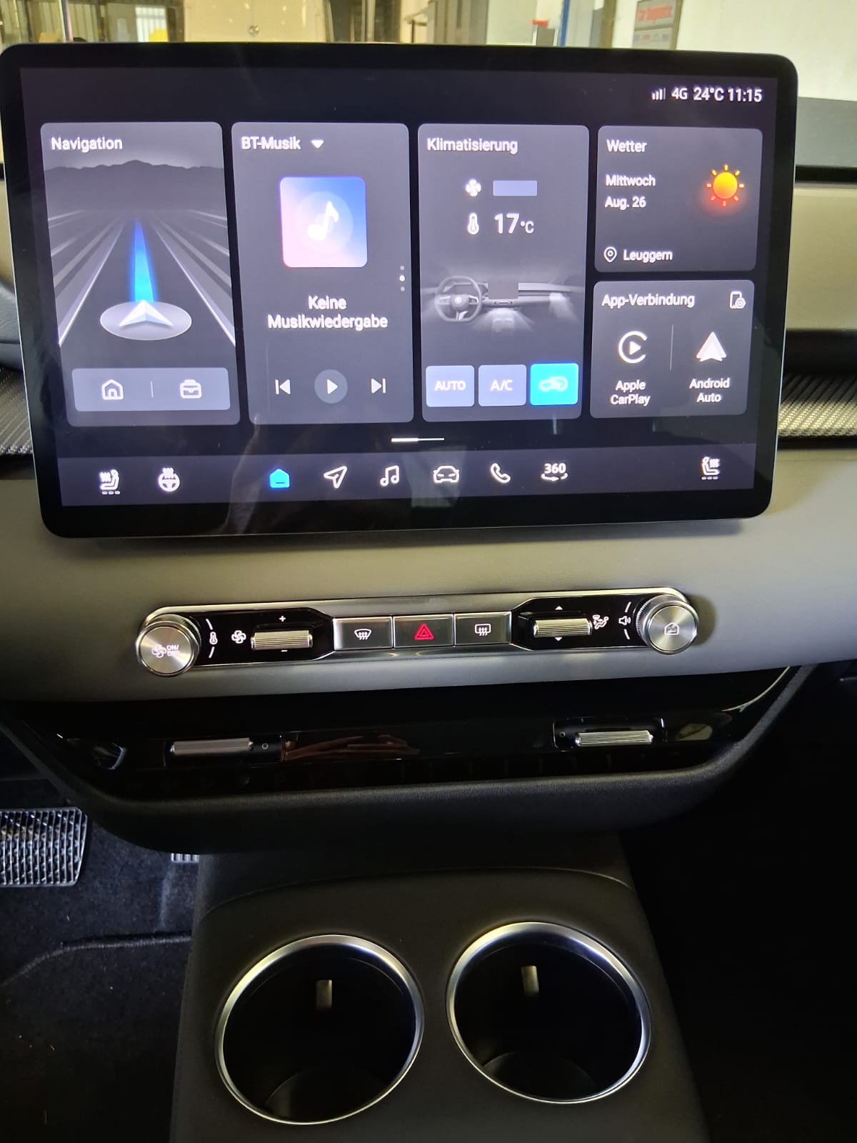 MG 4 EV 64kWh Luxury-image-16