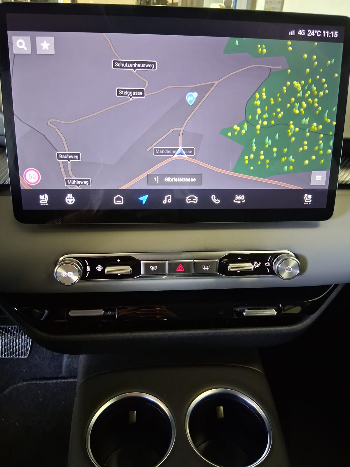 MG 4 EV 64kWh Luxury-image-17