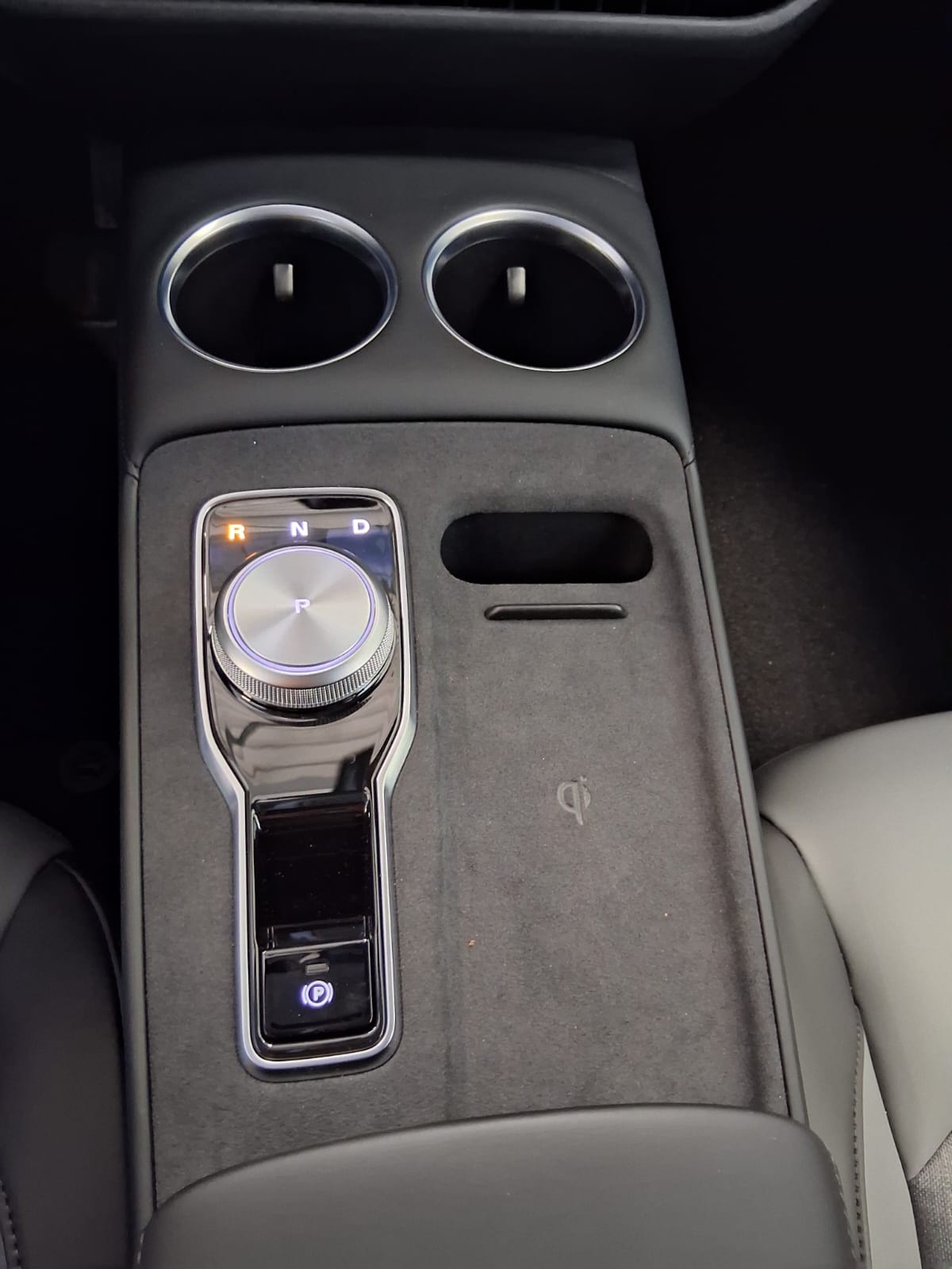 MG 4 EV 64kWh Luxury-image-15