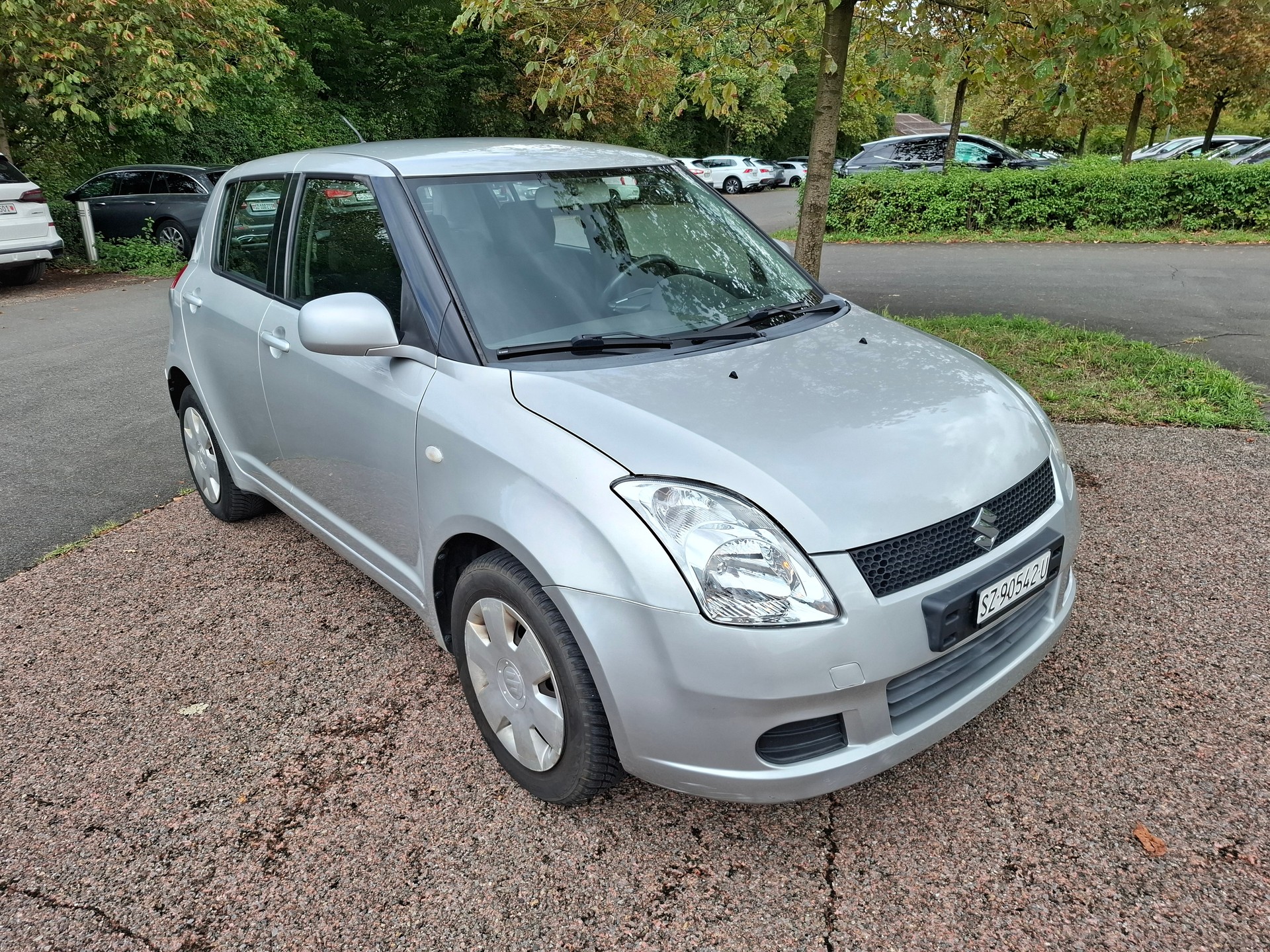 SUZUKI Swift 1.3i 16V GL 4x4-image-0