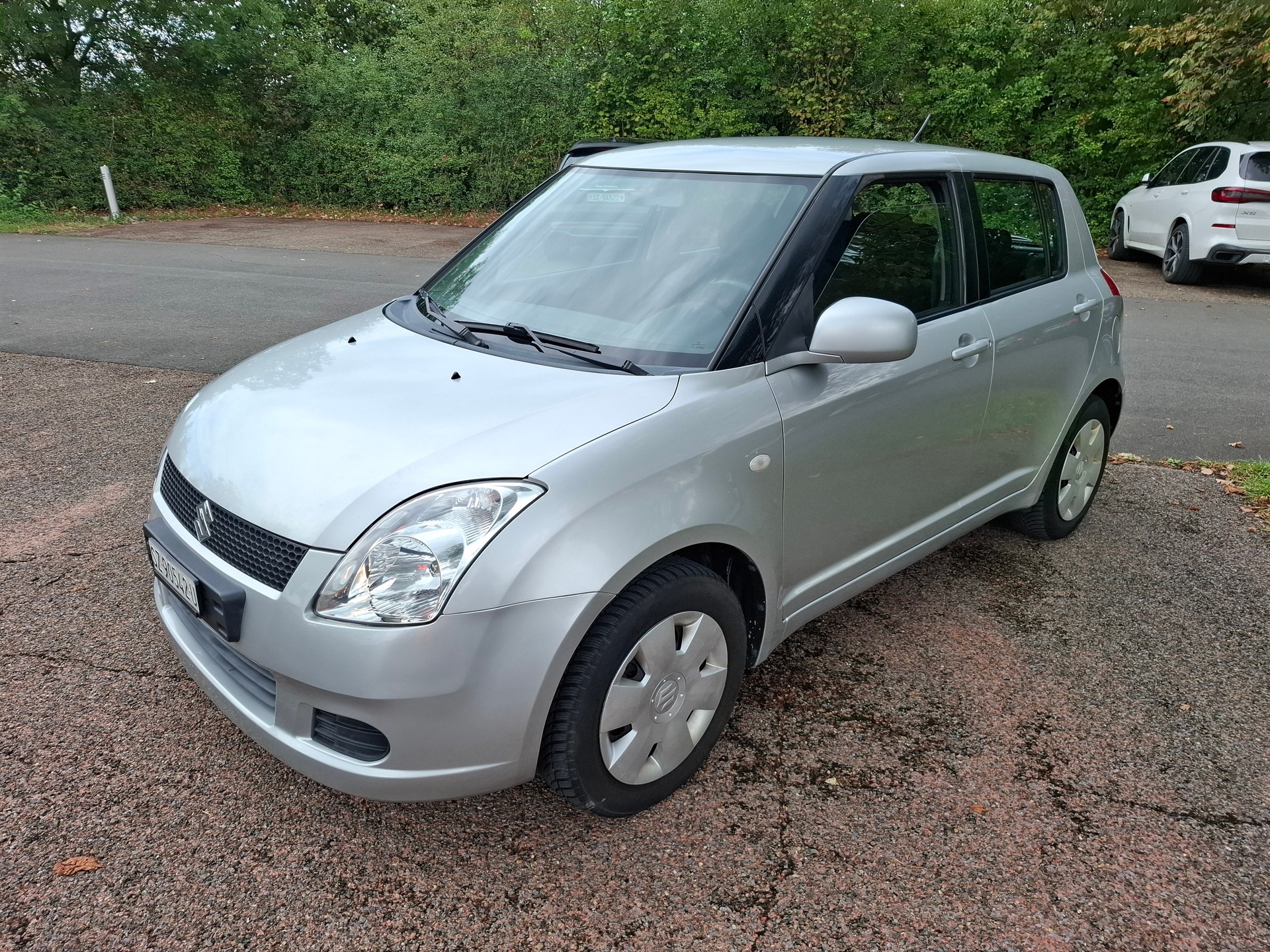 SUZUKI Swift 1.3i 16V GL 4x4-image-2