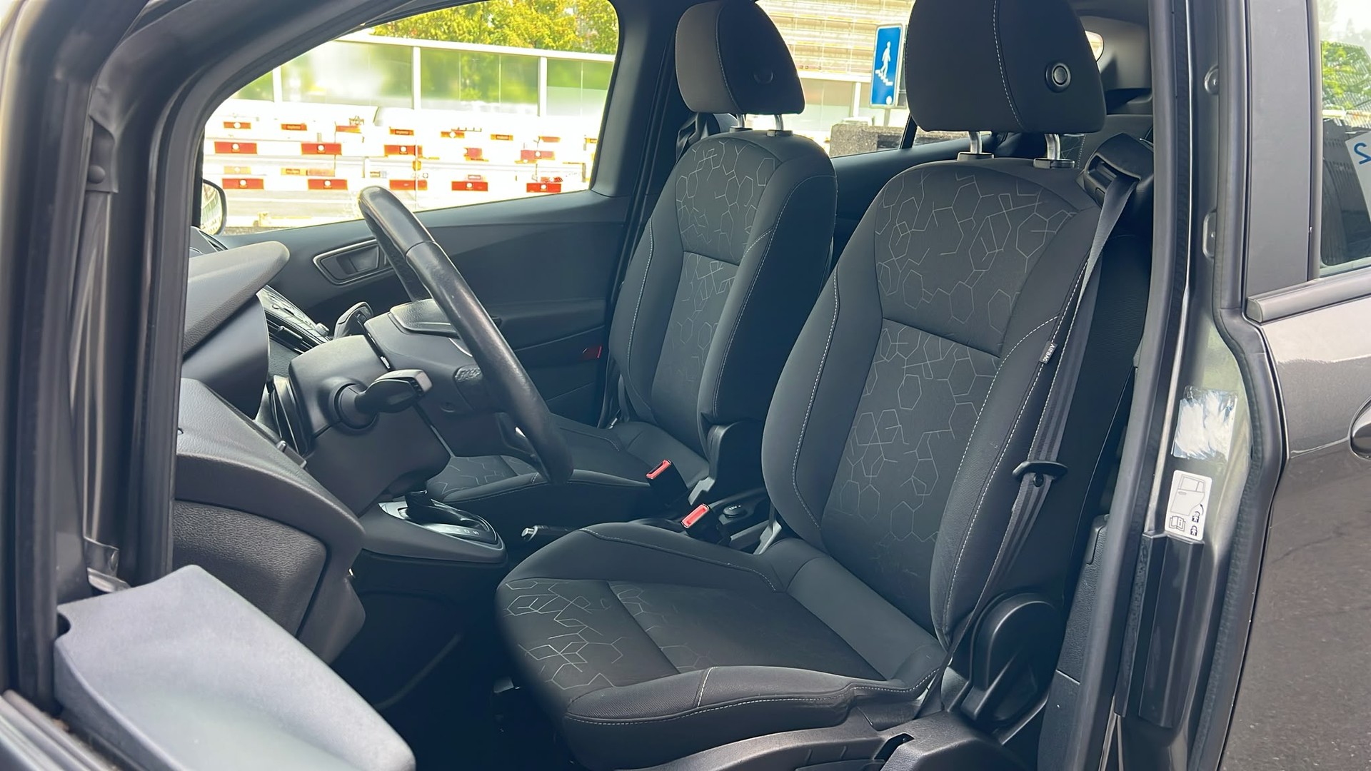 FORD B-Max 1.6 Ti-VCT Trend PowerShift-image-10