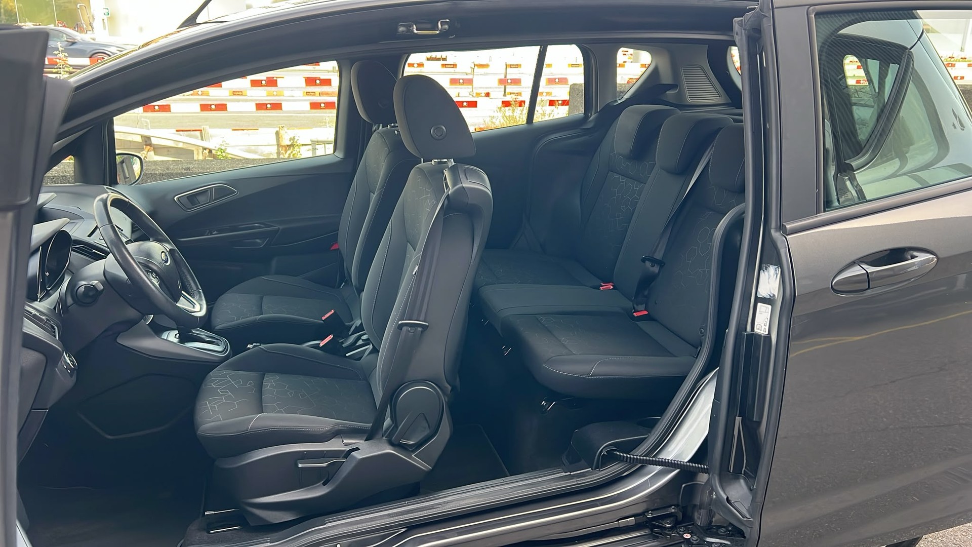 FORD B-Max 1.6 Ti-VCT Trend PowerShift-image-13