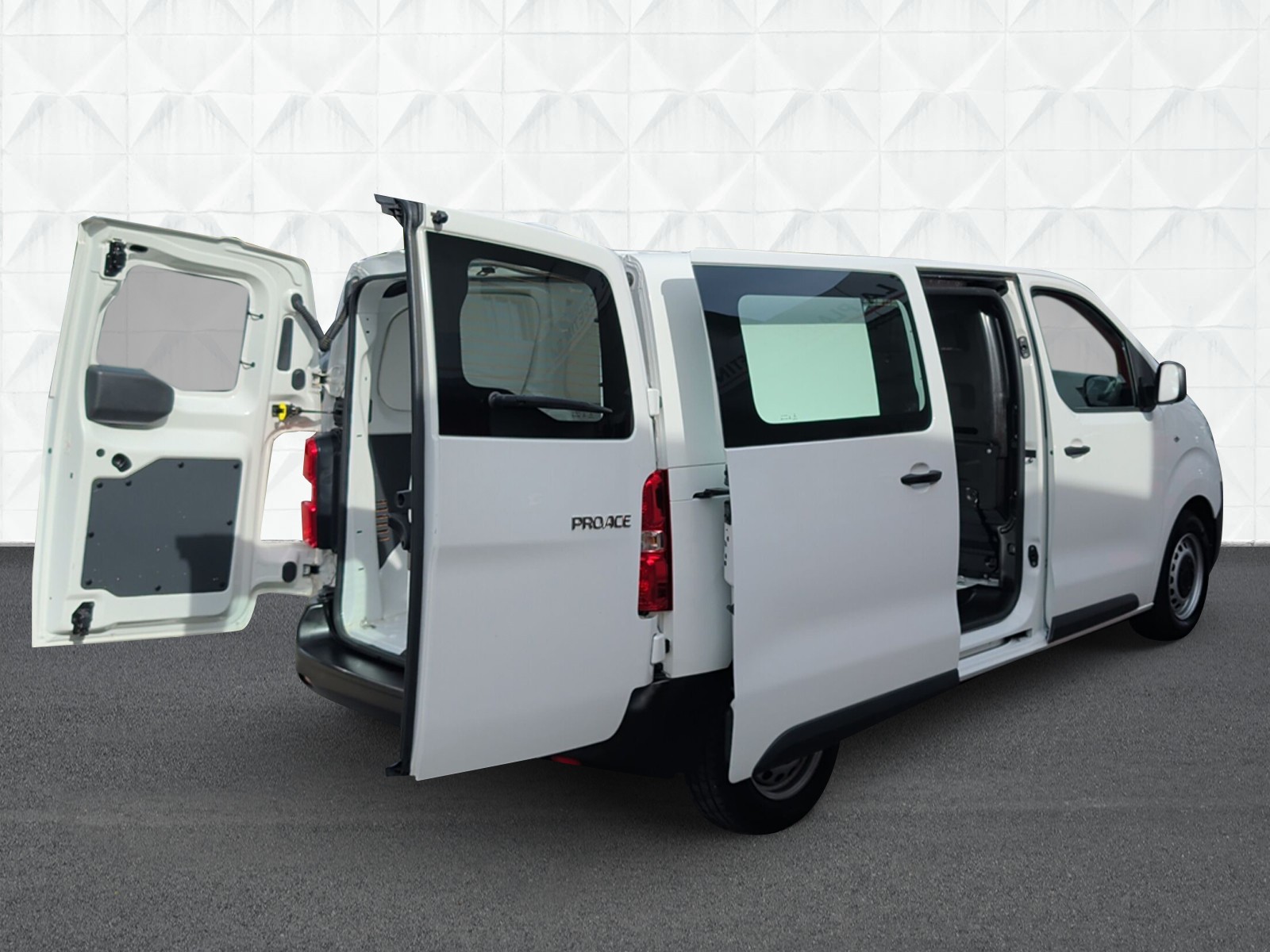 TOYOTA Proace 1.5D Panel Van Medium Active-image-11