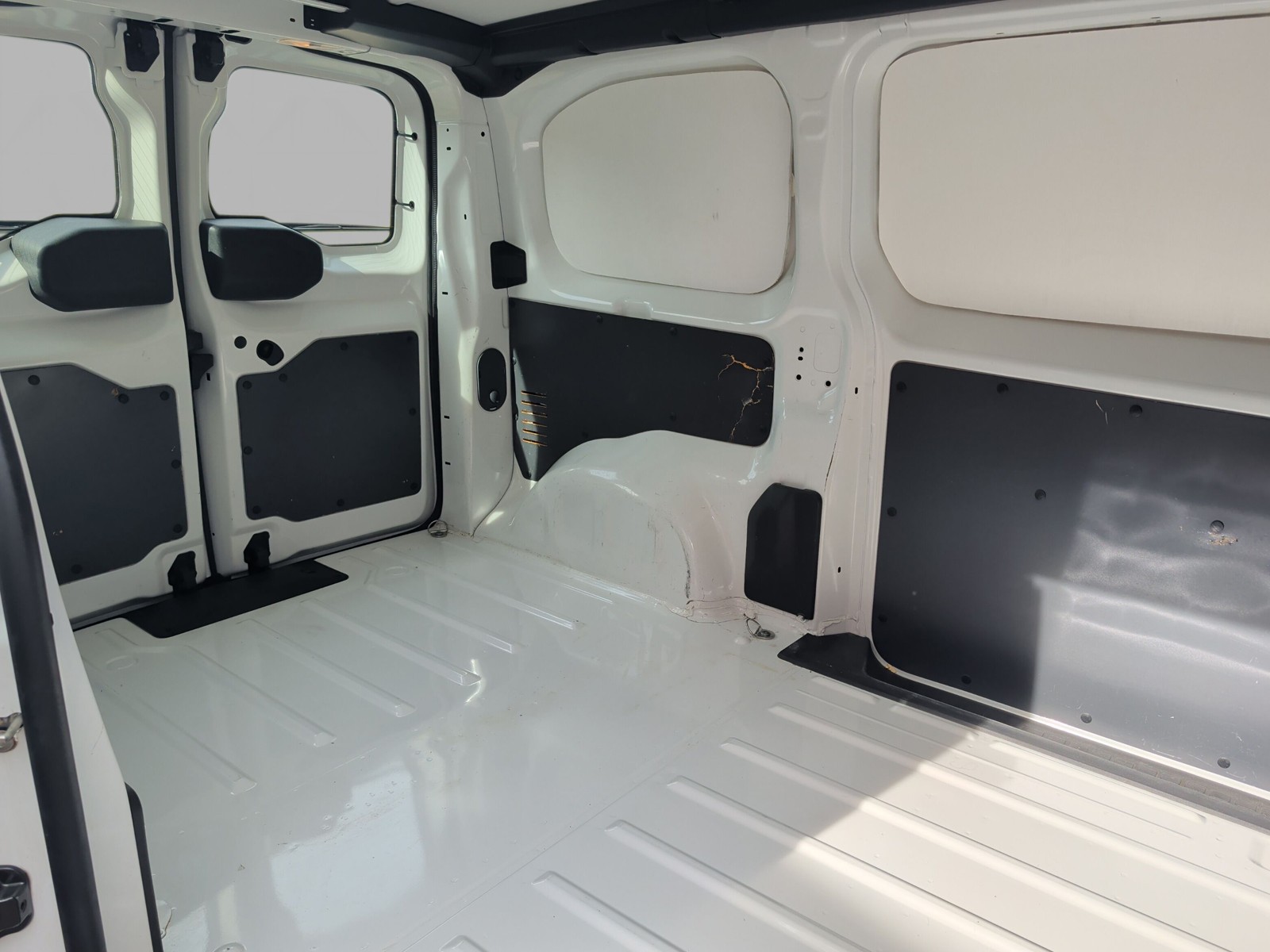 TOYOTA Proace 1.5D Panel Van Medium Active-image-10
