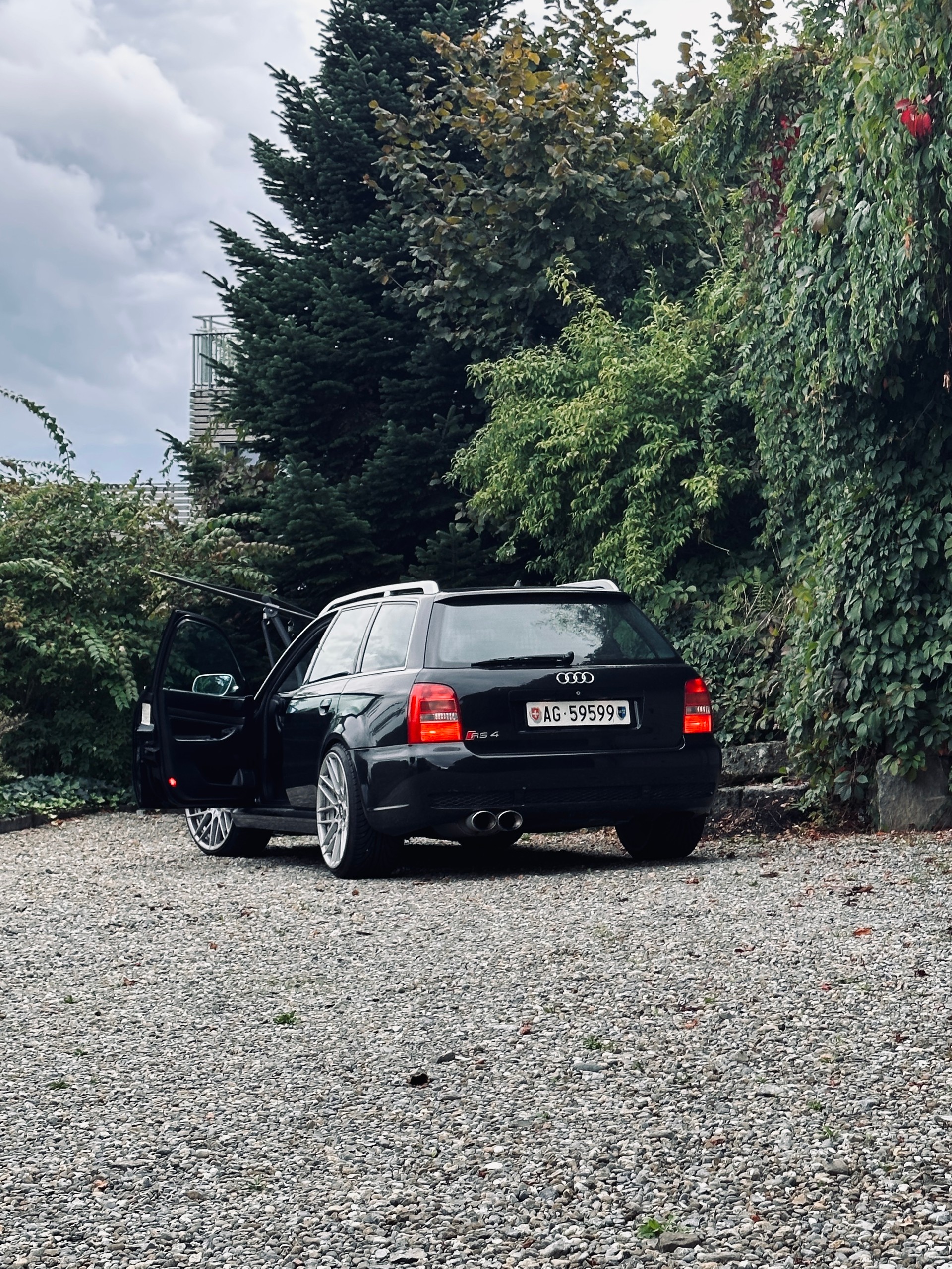 AUDI 2.7 V6 Biturbo quattro-image-0