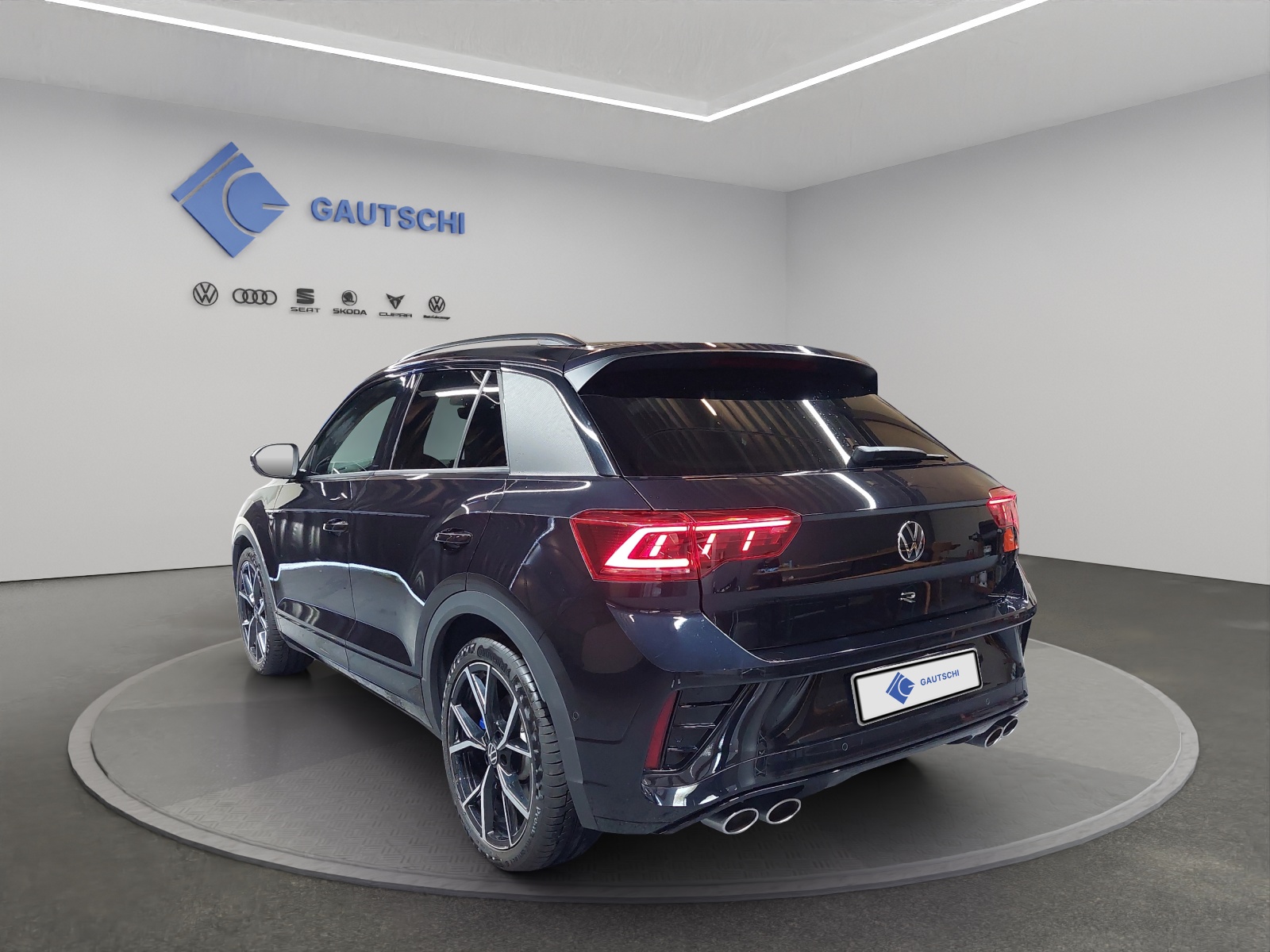 VW T-Roc 2.0 TSI R DSG 4Motion-image-2