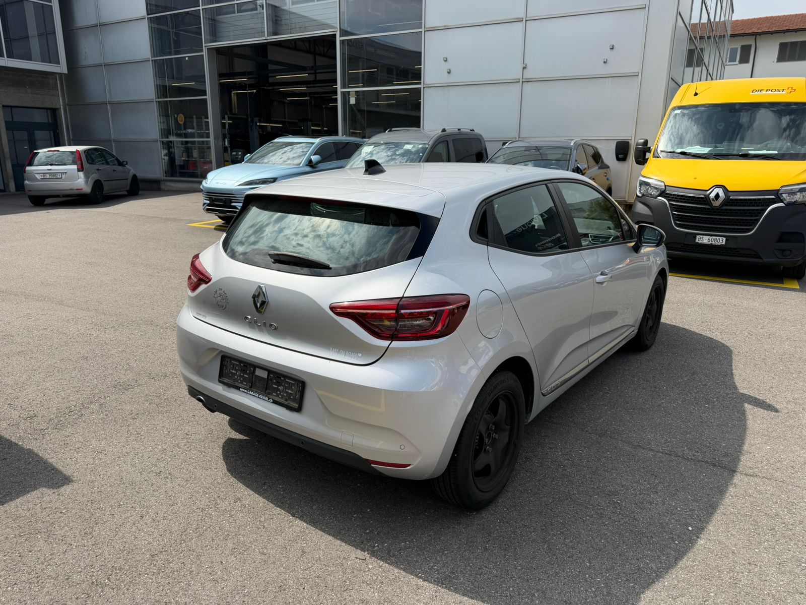 RENAULT 1.0 TCe Zen CVT-image-2