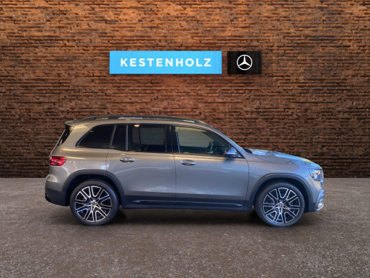 MERCEDES-BENZ GLB 220 4Matic 8G-Tronic-image-2