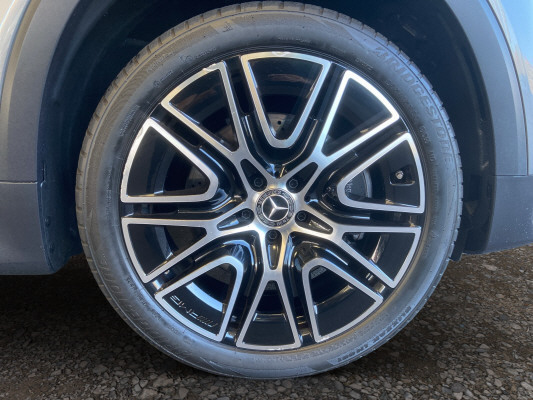 MERCEDES-BENZ GLB 220 4Matic 8G-Tronic-image-8