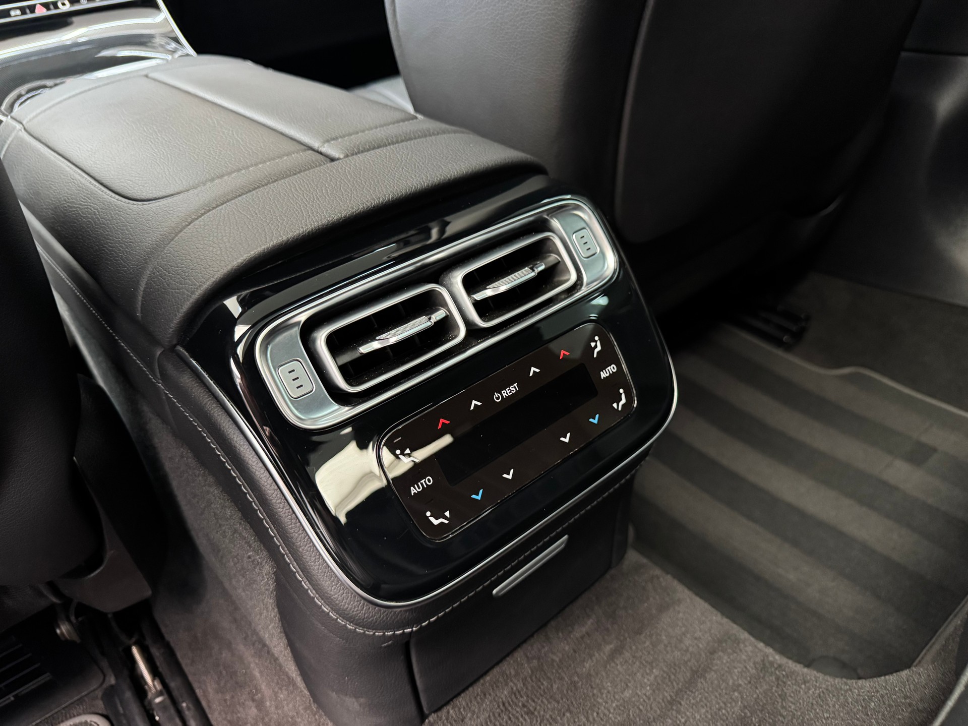 MERCEDES-BENZ S 350 d 4Matic AMG Line 9G-Tronic-image-21