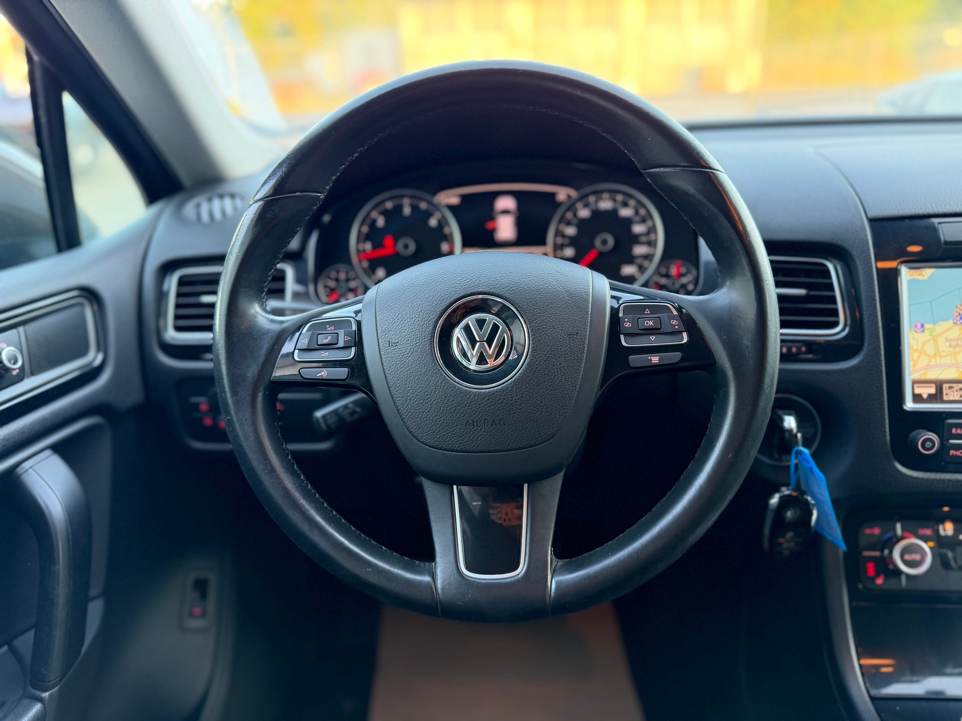 VW Touareg 3.0 TDI BlueMotion Technology Tiptronic-image-13