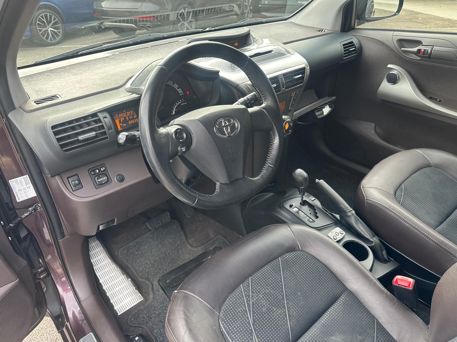 TOYOTA iQ3 1.33 Dual VVT-i Multidrive-image-11