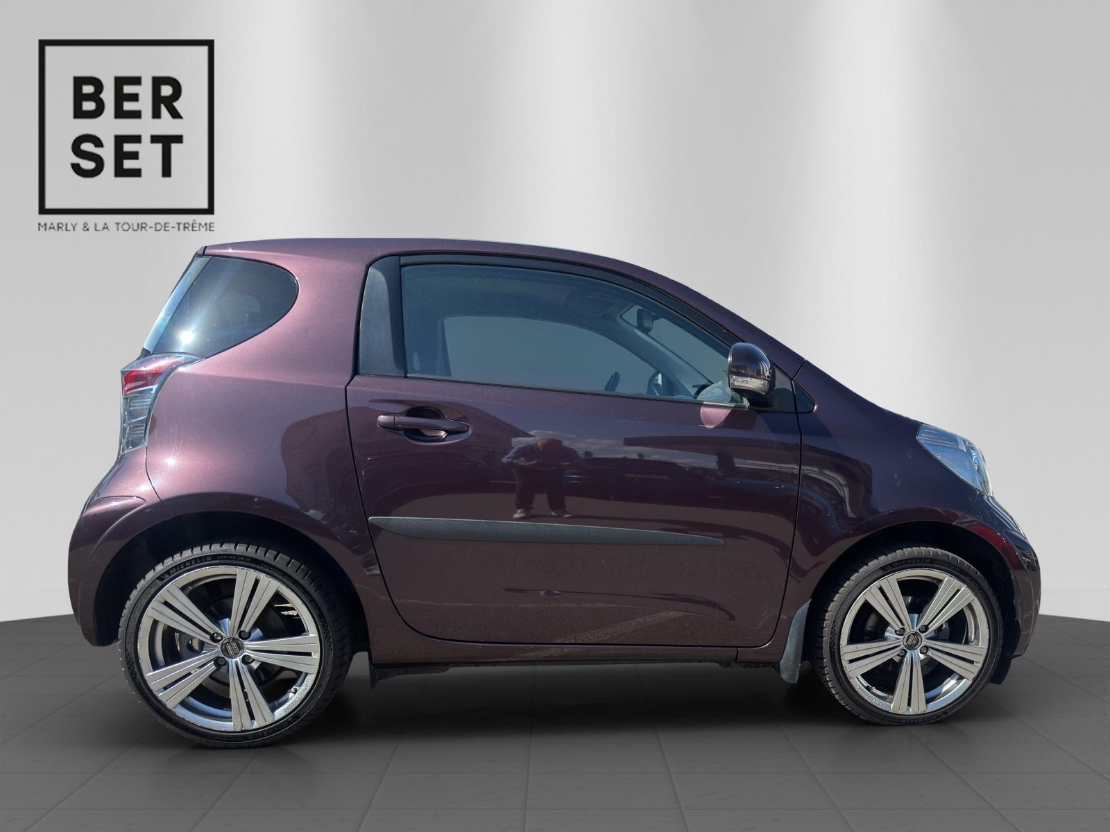 TOYOTA iQ3 1.33 Dual VVT-i Multidrive-image-1
