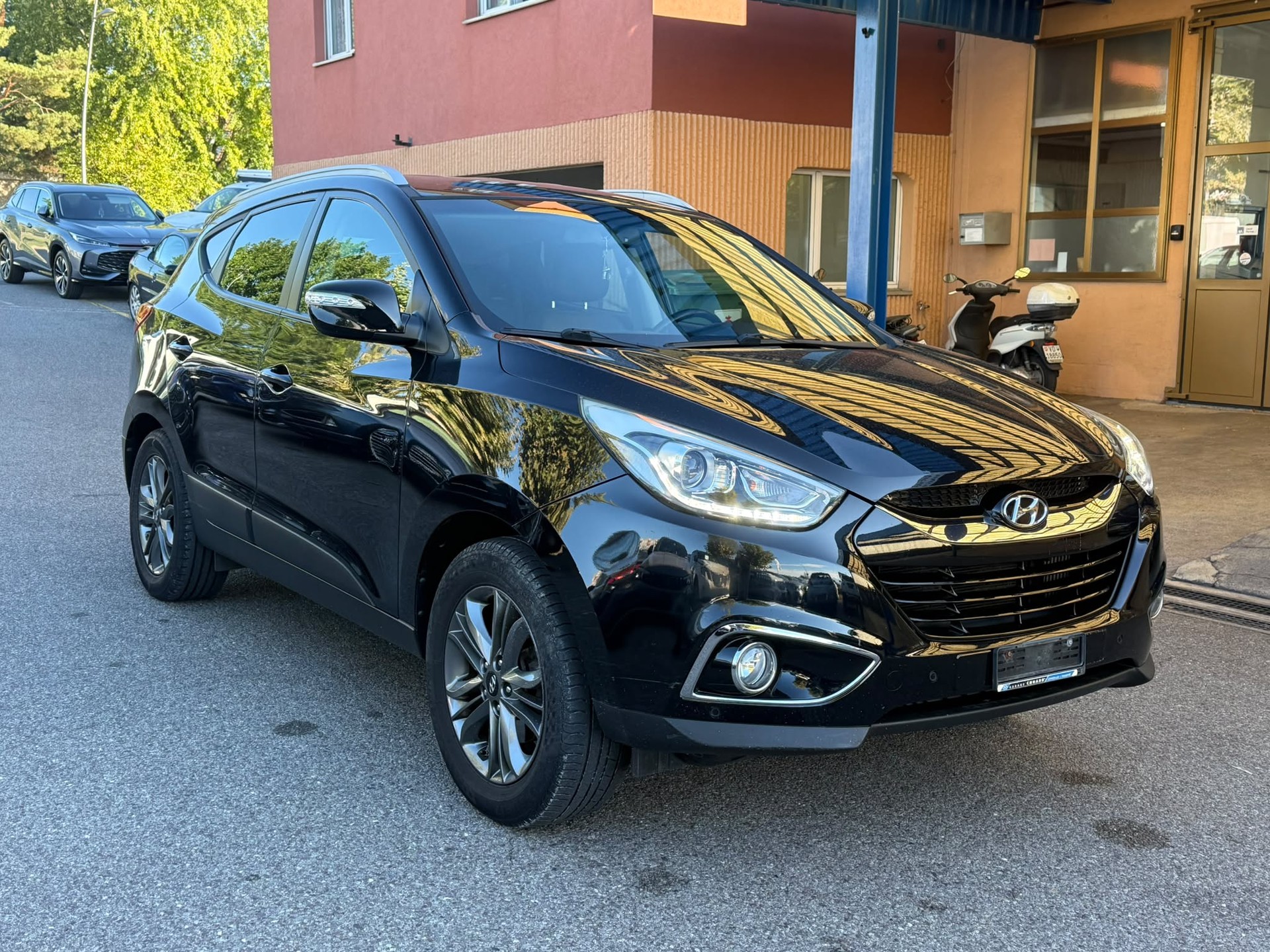 HYUNDAI iX 35 2.0 CRDi Style 4WD-image-3
