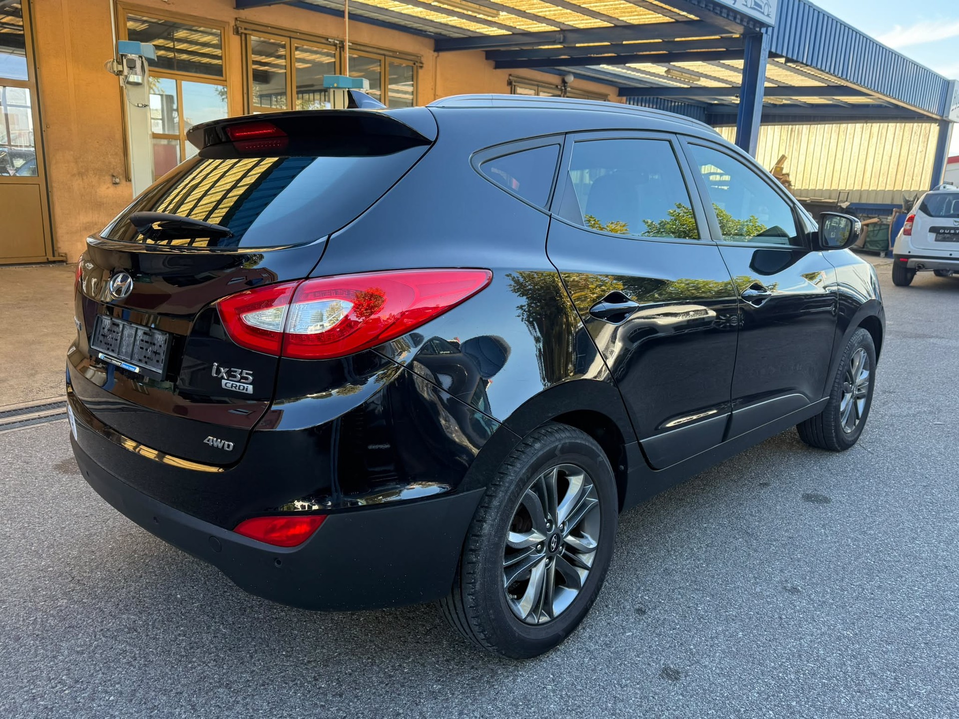 HYUNDAI iX 35 2.0 CRDi Style 4WD-image-1