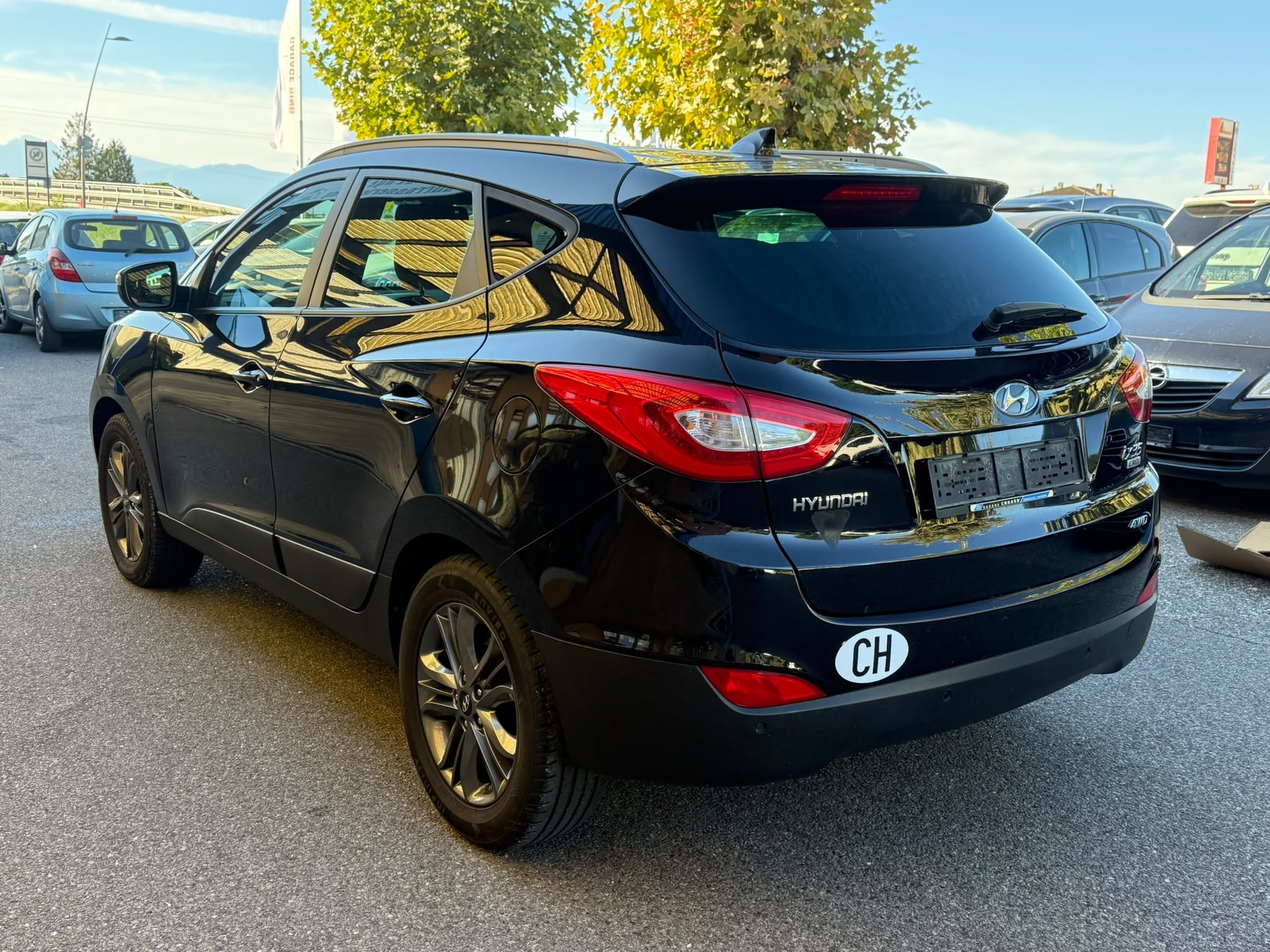 HYUNDAI iX 35 2.0 CRDi Style 4WD-image-4